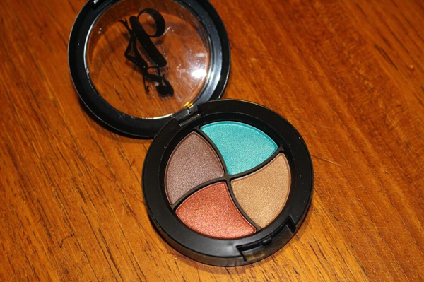 Be a Bombshell Bora Bora Eyeshadow Quad