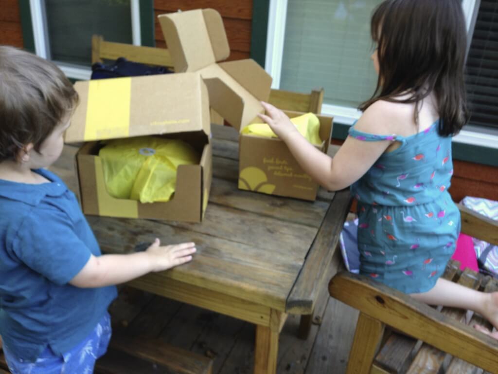 August 2014 Citrus Lane Reviews (Baby, Preschool, and Kindergarten) – Baby & Kid Subscription Box  + coupon!