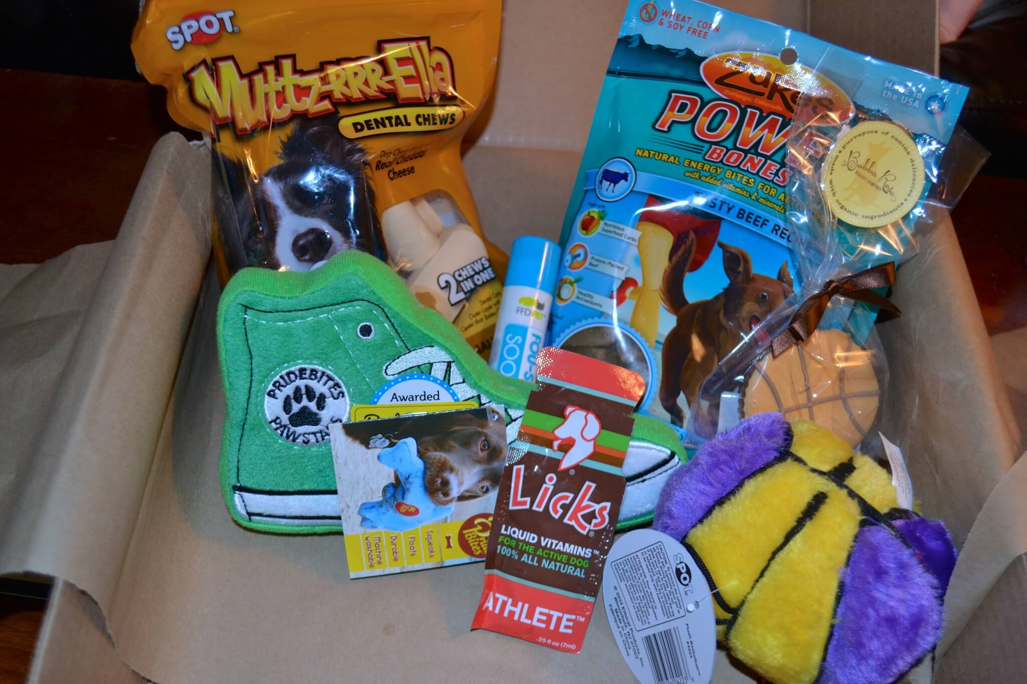 March 2015 PetGiftBox Review + Half Off Coupon – Subscription Box for Dogs or Cats