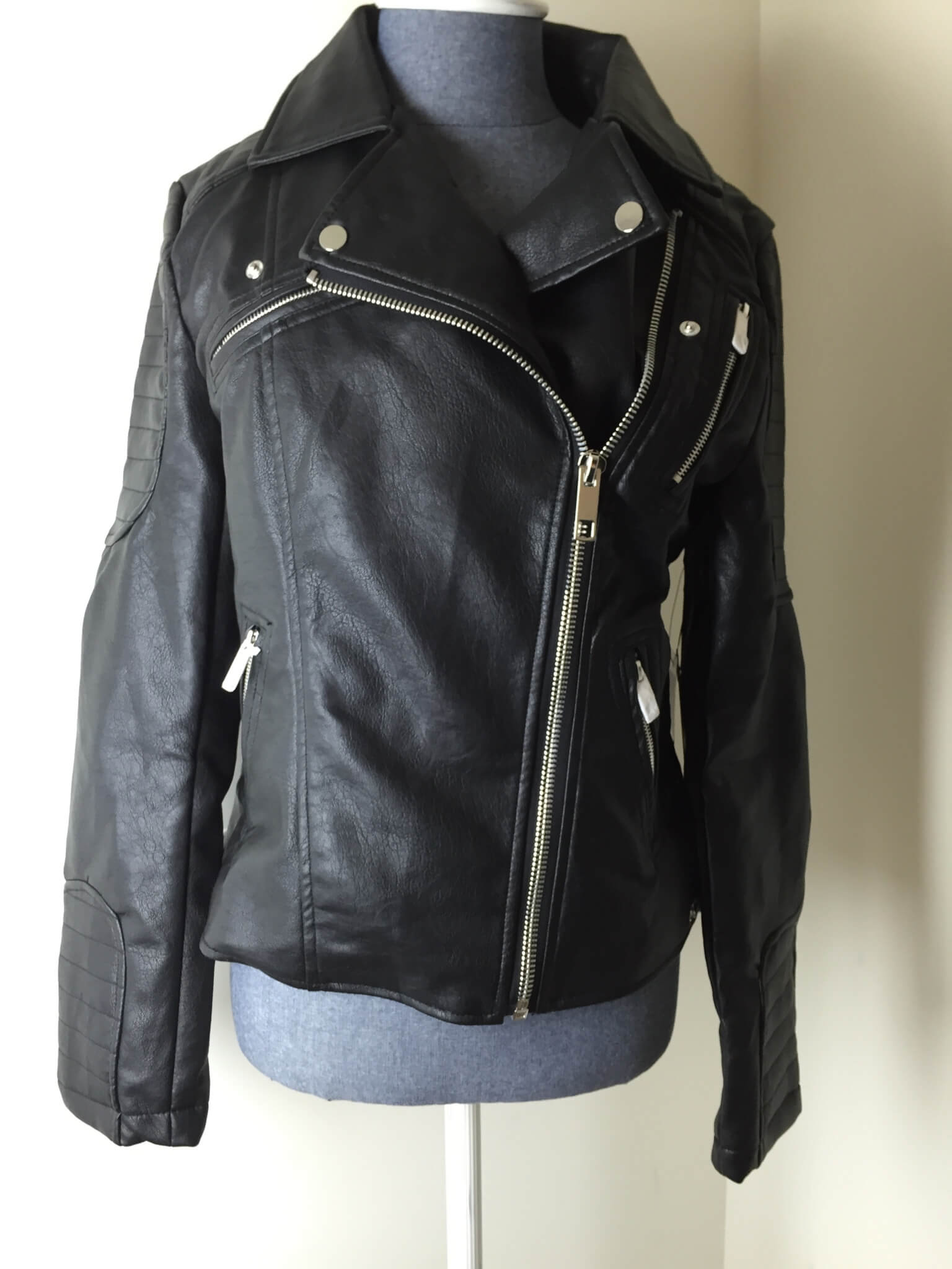 dex moto jacket on