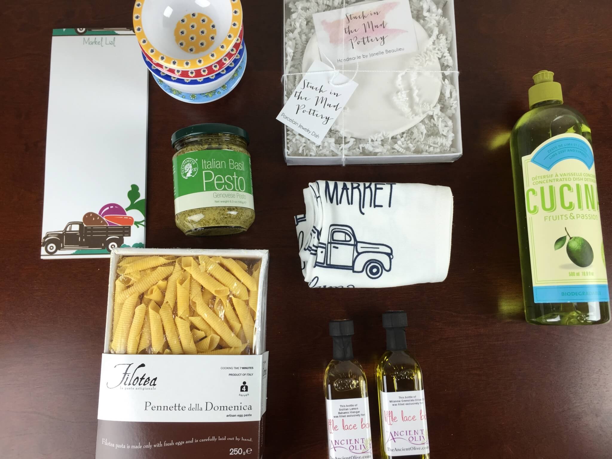 April 2015 Little Lace Box Subscription Box Review & Coupon