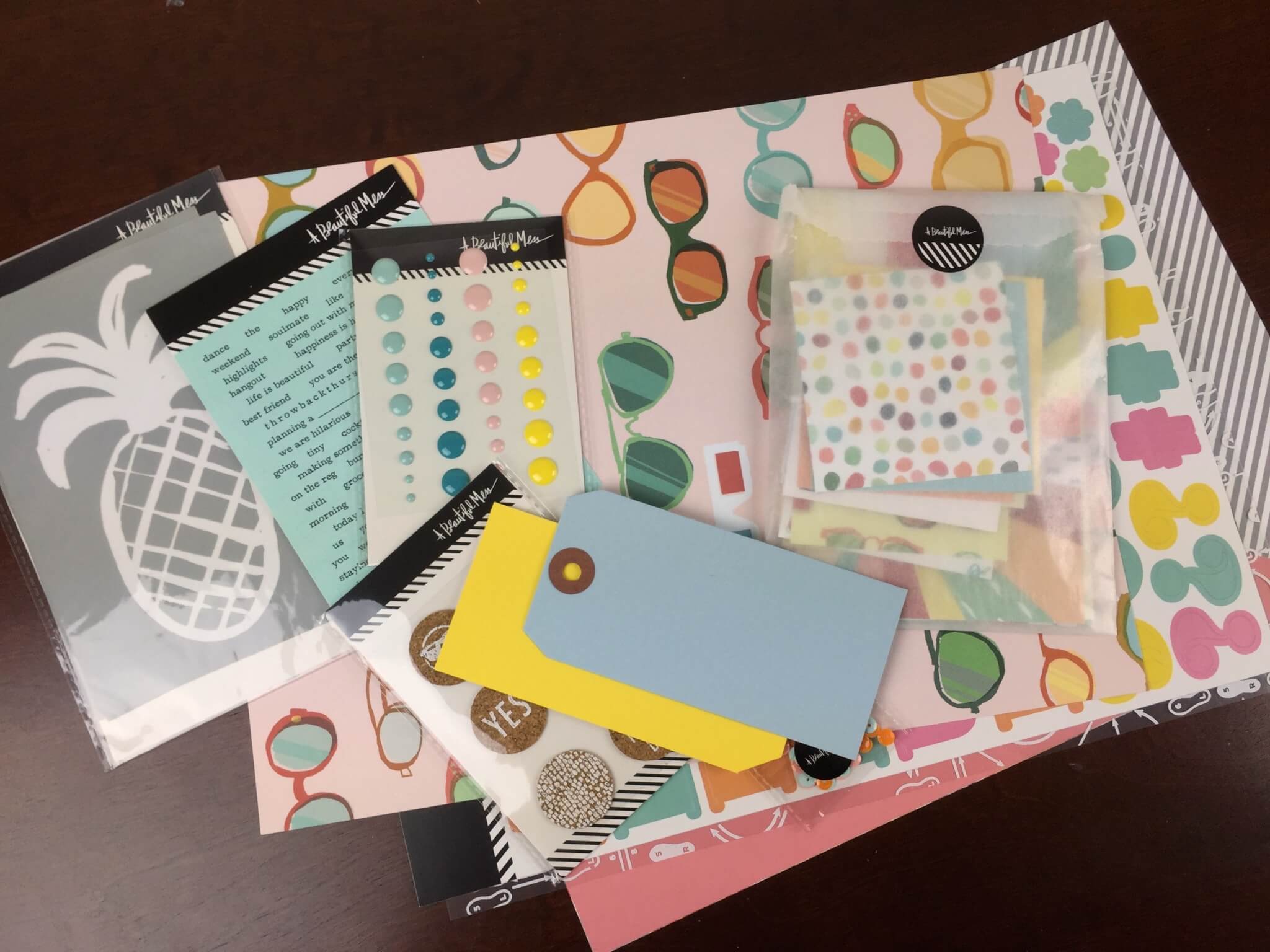 June 2015 Messy Box Subscription Box Review