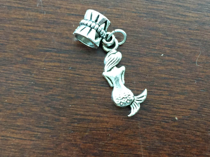 lit-cube july 2015 charm