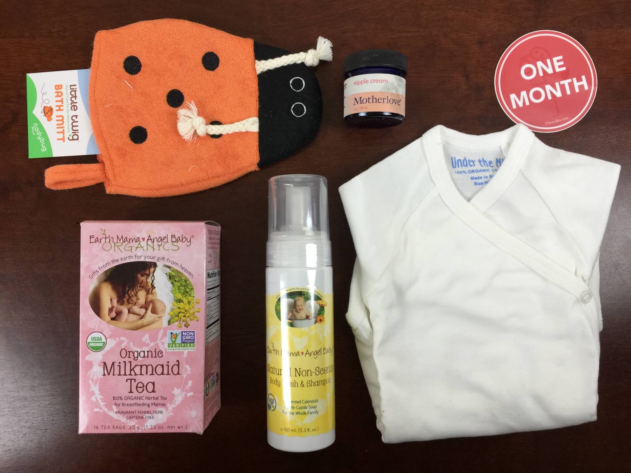 21 Bundles Baby & Pregnancy Subscription Box Review & Coupon – Month 1