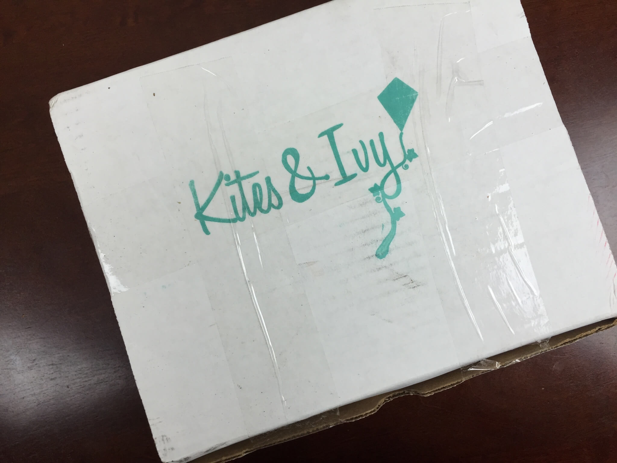 kites and ivy finals survival 2015 box