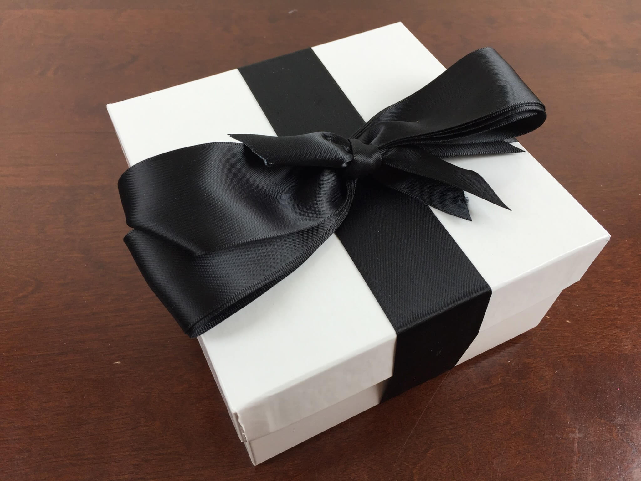 The Trendy Box Jewelry Subscription Box Review & Coupon – October 2015