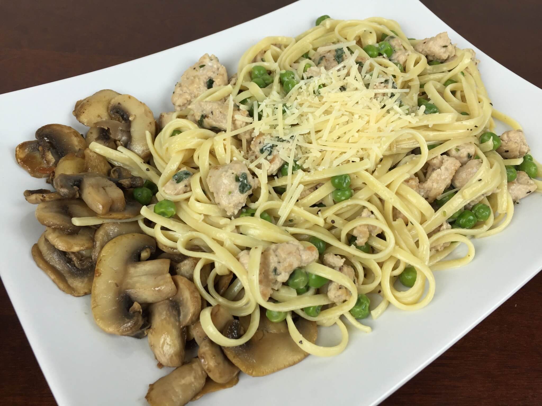 hello fresh december 2015 Turkey & Sage Tetrazzini with Sweet Peas, Mushrooms, and Parmesan Cream Sauce