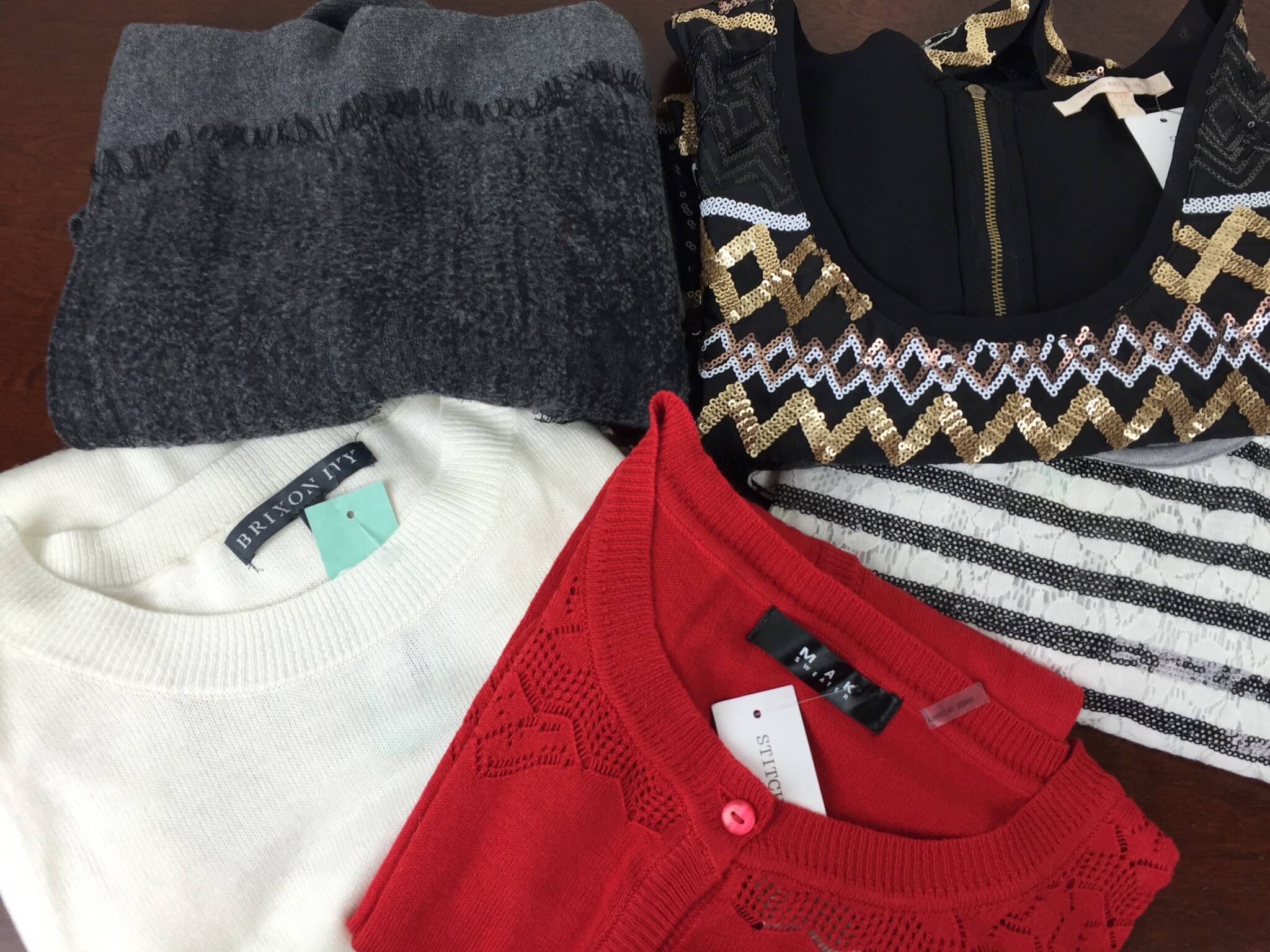 December 2015 Stitch Fix Review – Holiday Edition!