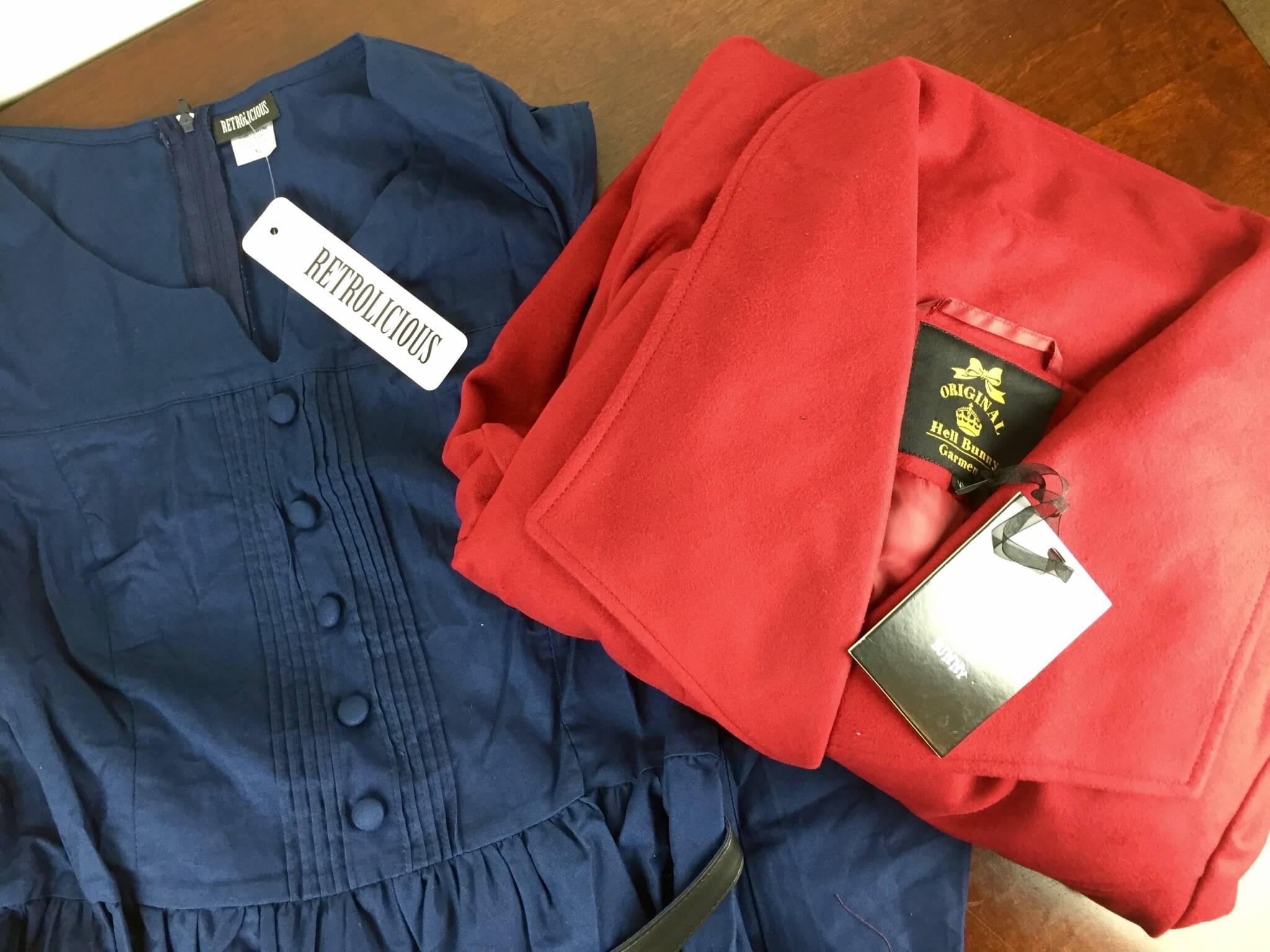 ModCloth Stylish Surprise Apparel and Dress Review