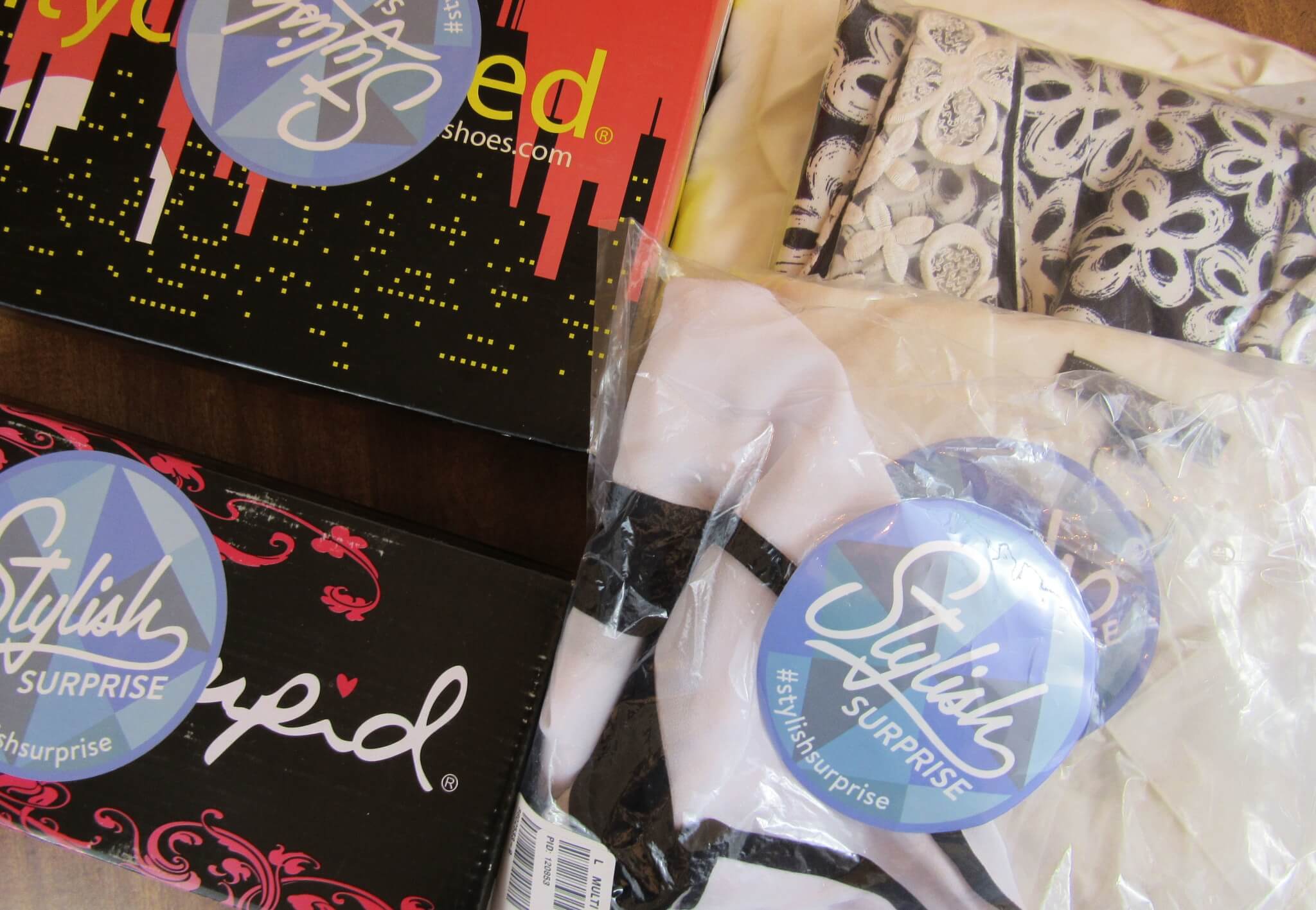 PA Anna’s ModCloth Stylish Surprise Apparel and Shoes Unboxing