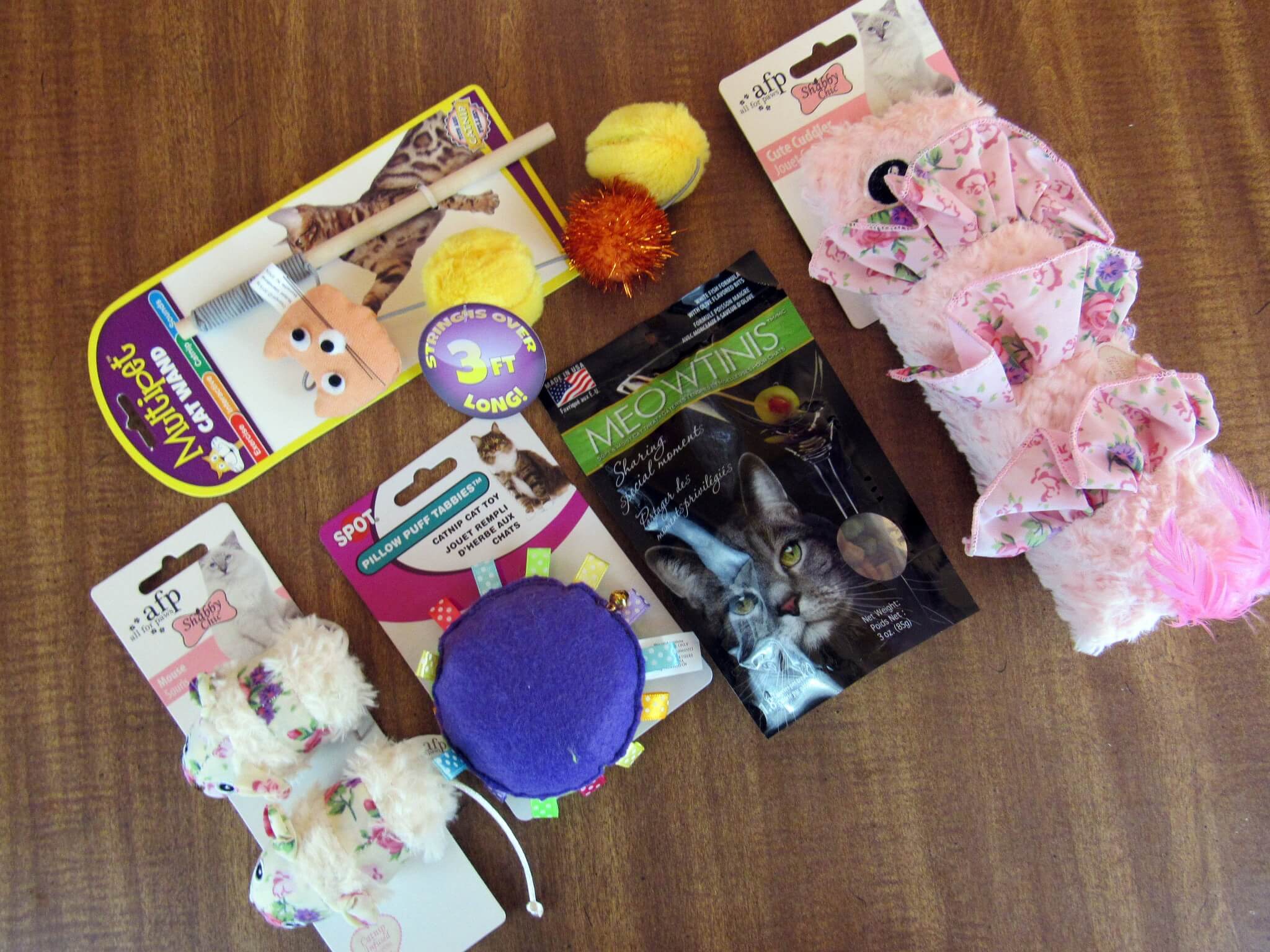 The March 2016 PetGiftBox for Cats