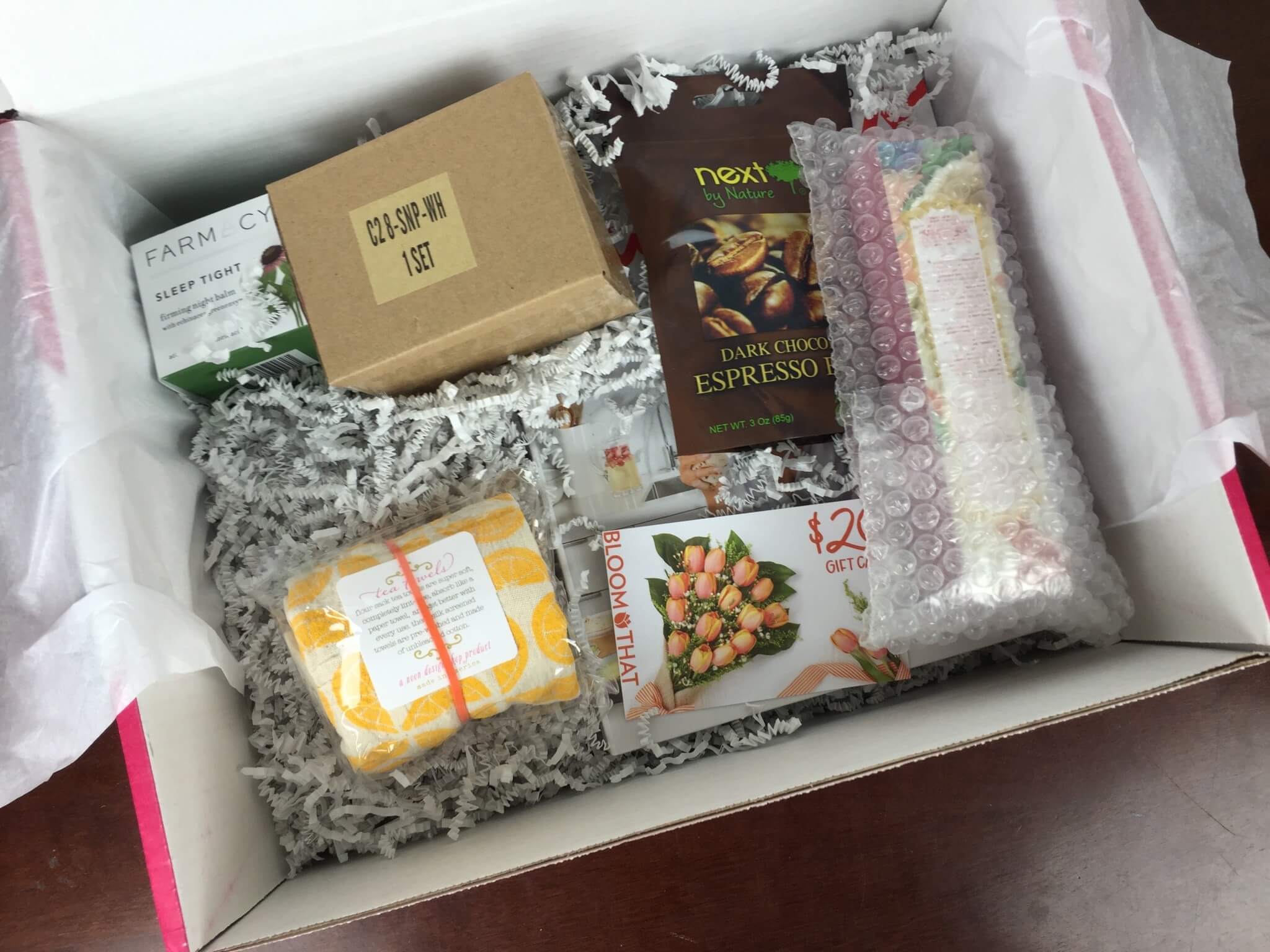 Popsugar Must Have Box April 2016 unboxed