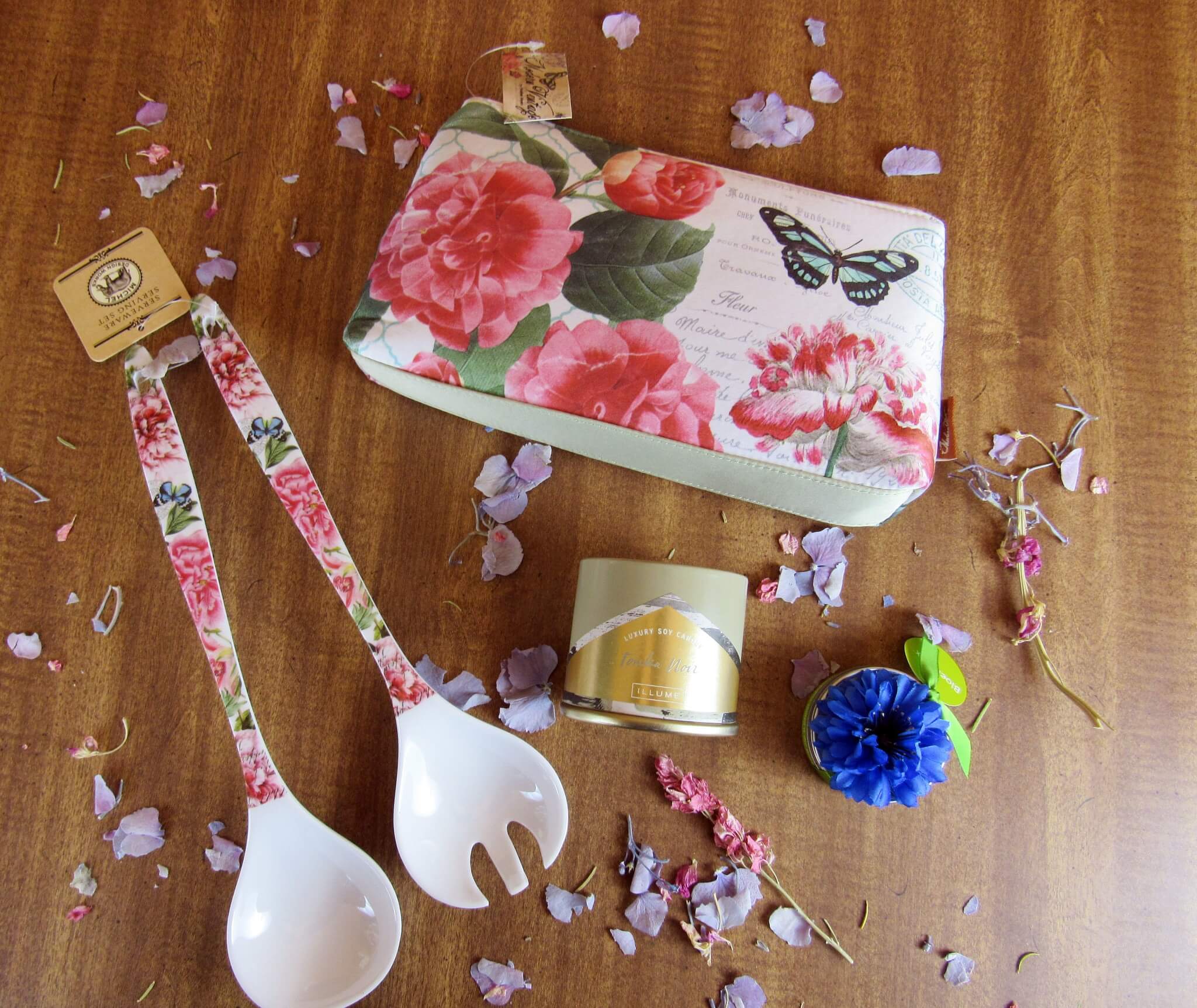 April 2016 Artistry Gifts Subscription Box Review