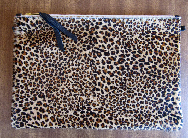 XXL Leopard Pouch
