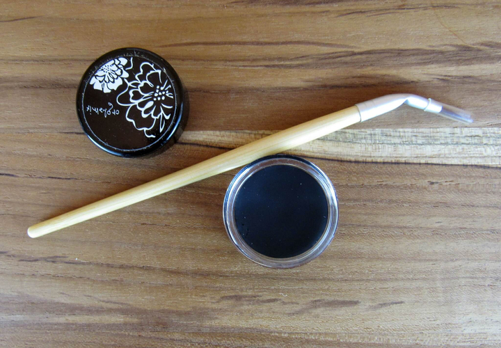Orglamix Blacquer Shadow + Line and Orglamix Eco Chic Bent Eyeliner Makeup Brush