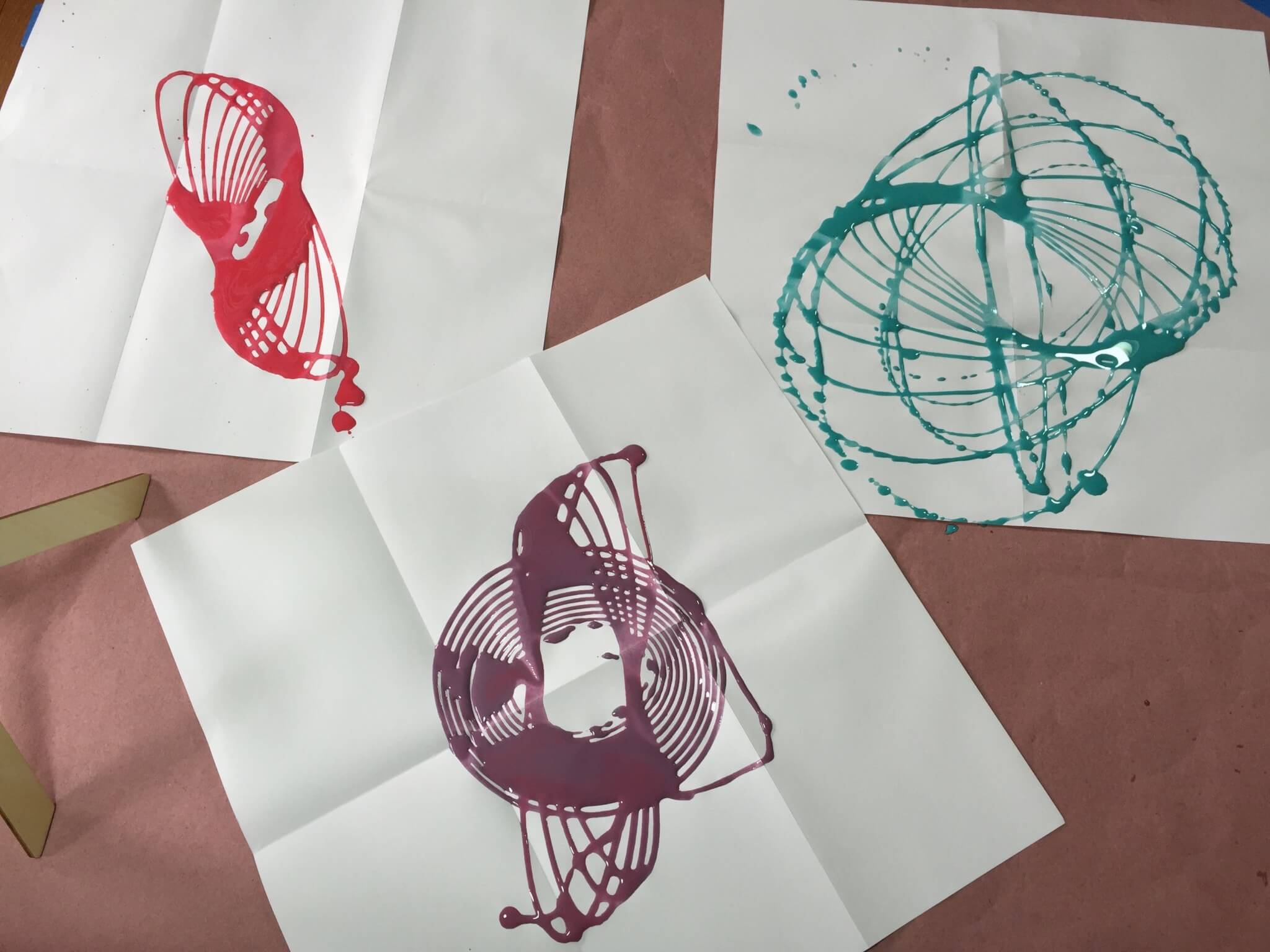 Kiwi Crate Review & Coupon –  Paint Pendulum!