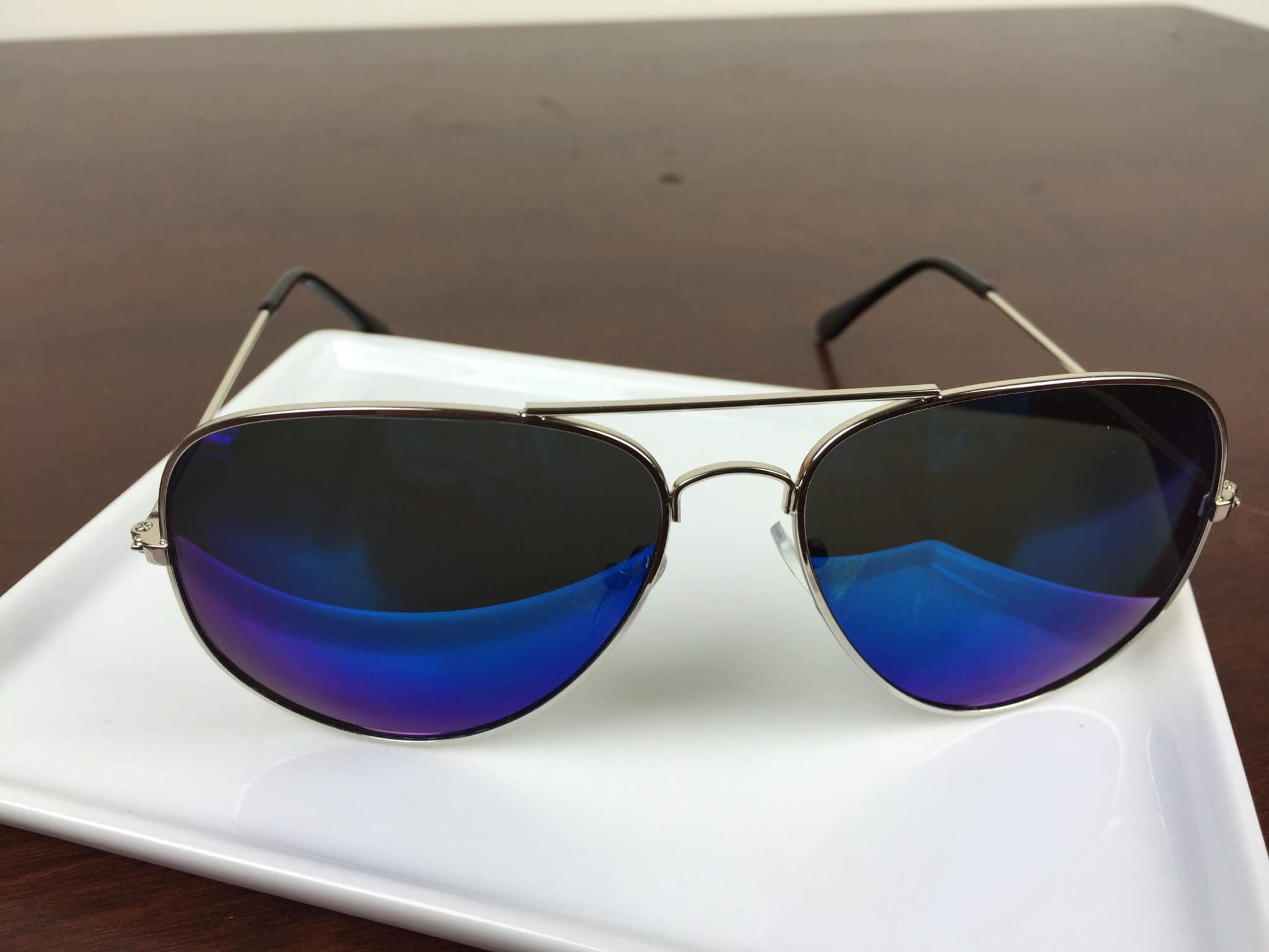Shades Monthly Box June 2016 (2)