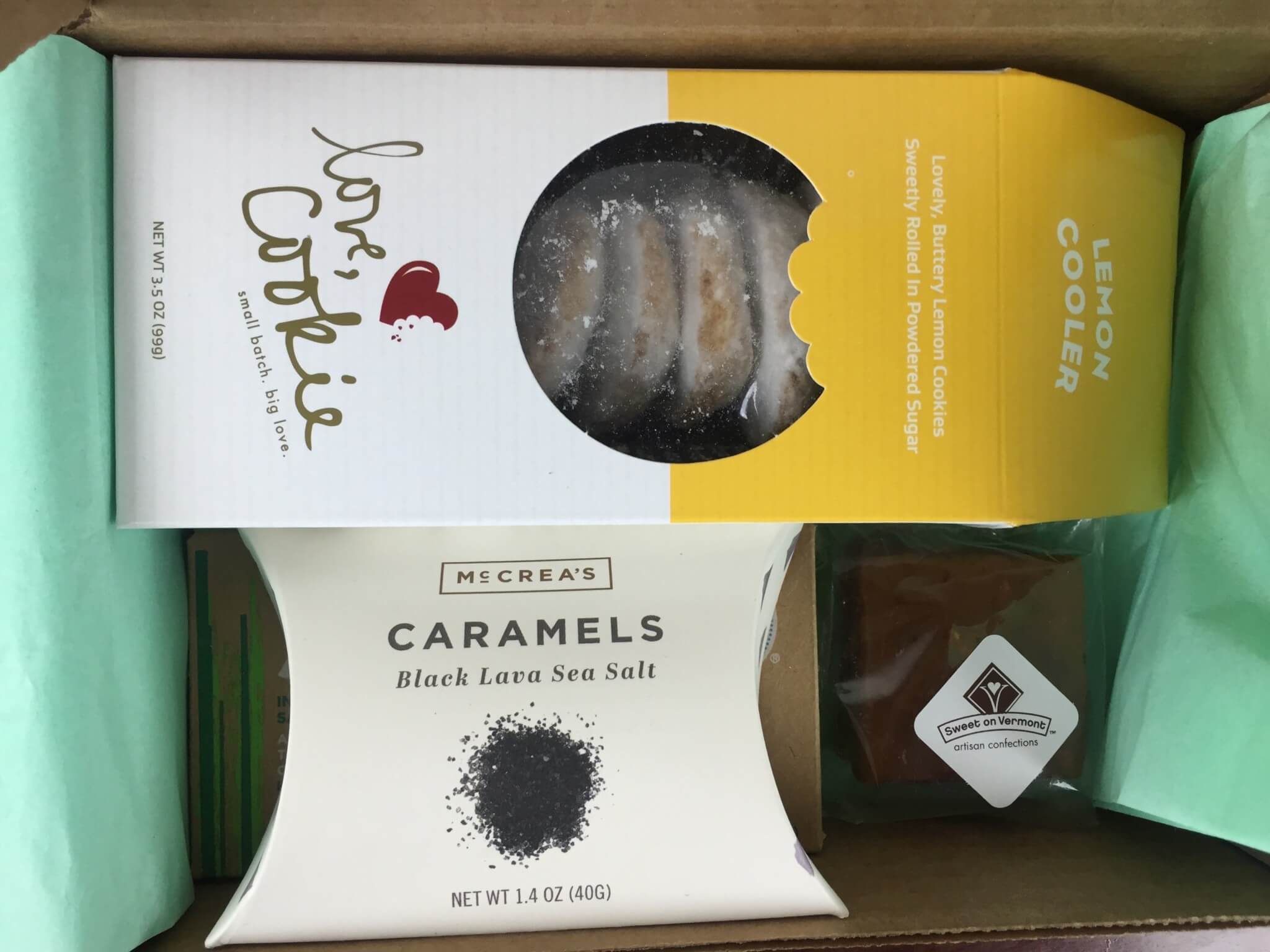 Treatsie June 2016 Subscription Box Review + Coupons
