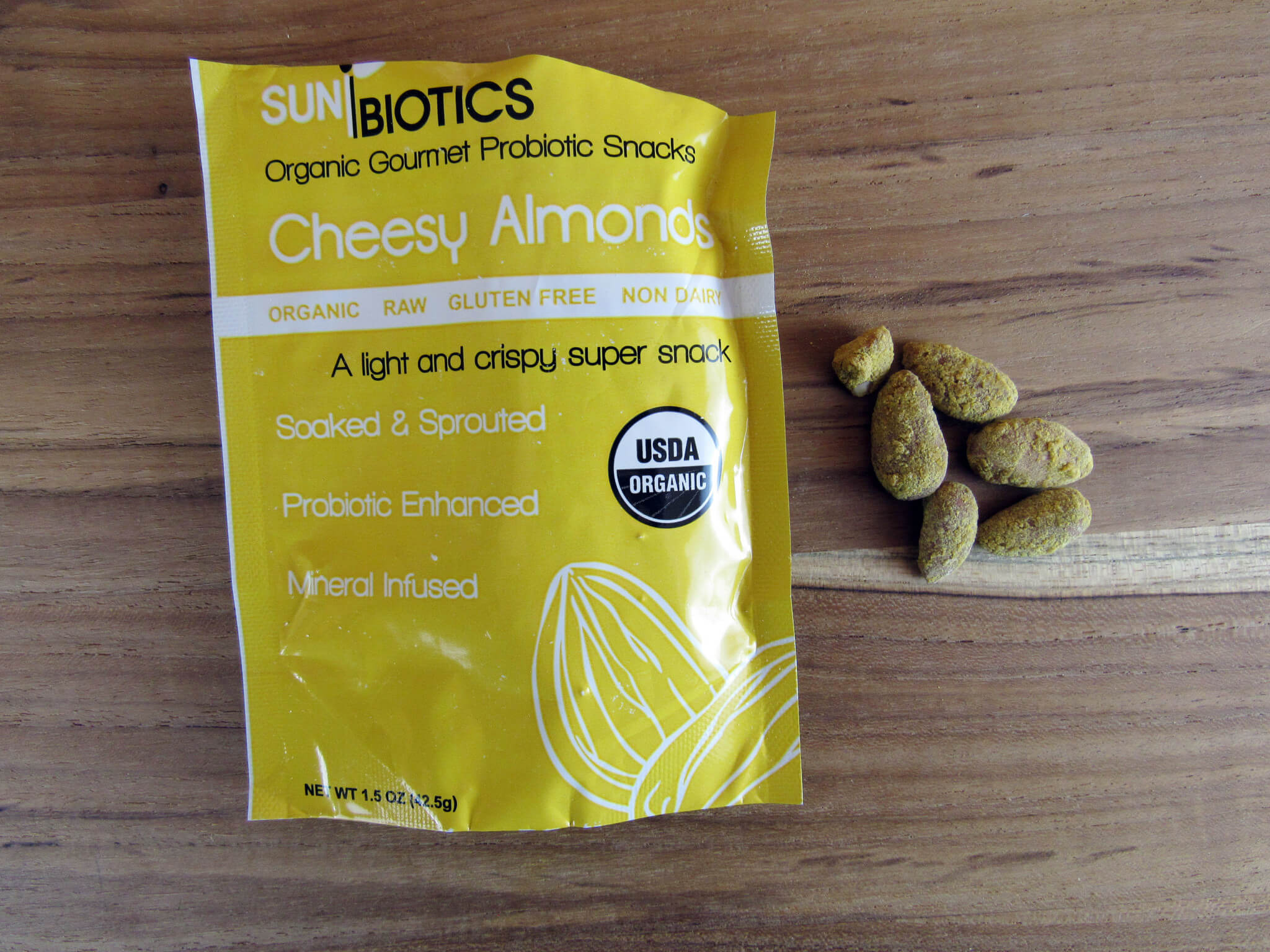 Rhythm Superfoods Zesty Nacho Broccoli Bites