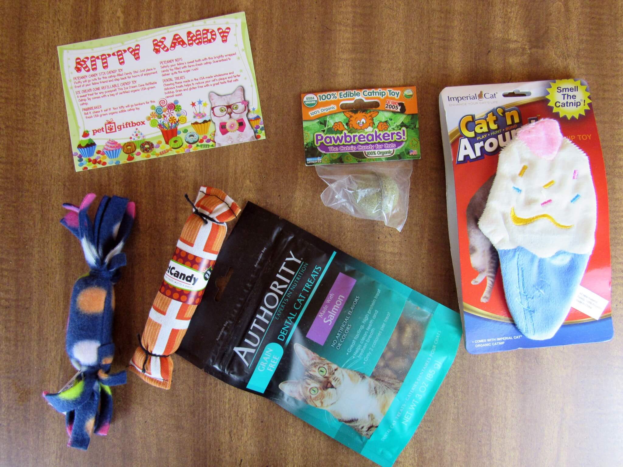 May 2016 PetGiftBox Cat Subscription Box Review + 50% Off Coupon