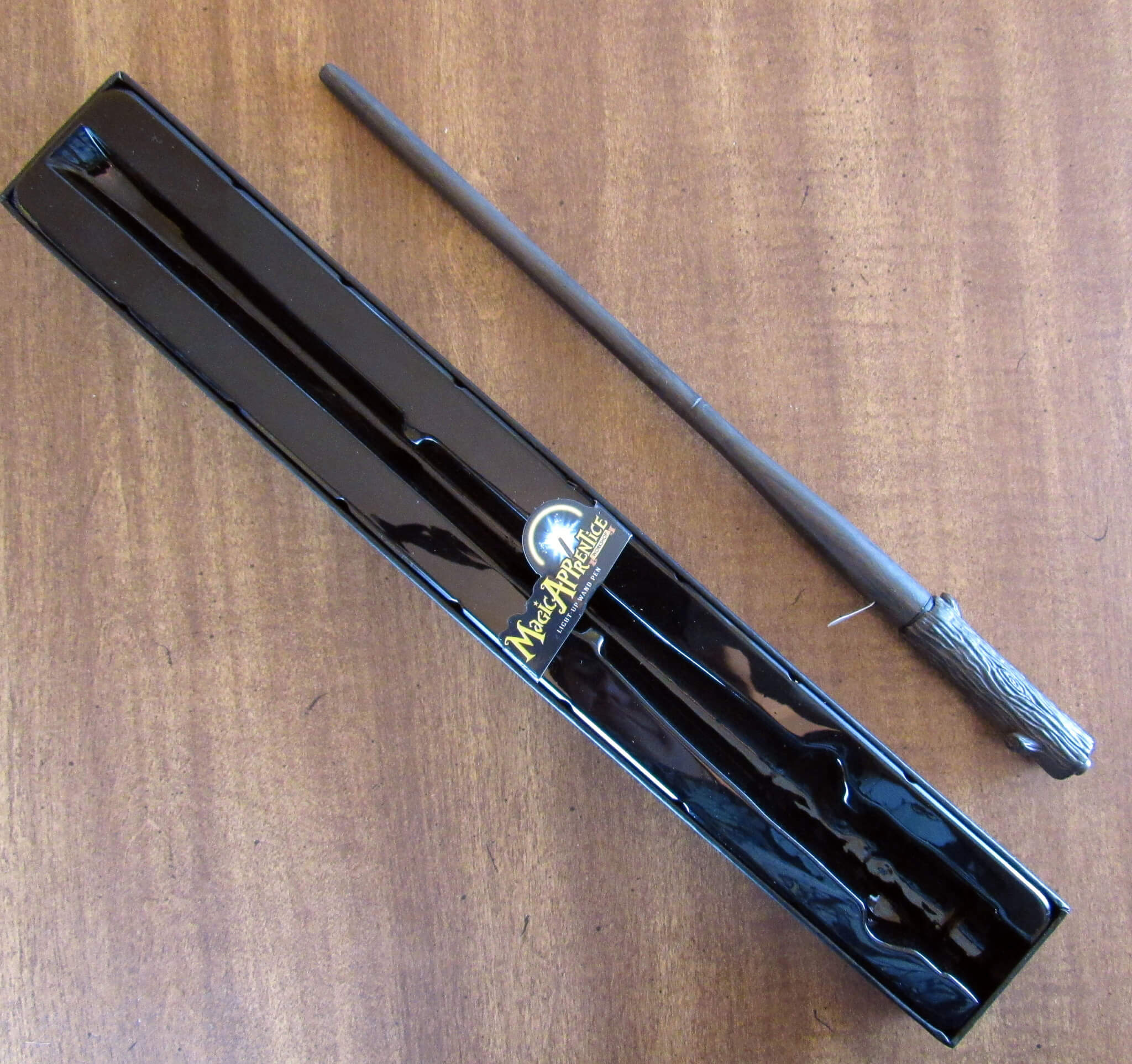 Magic Apprentice Workshop Light-Up Wand Pen
