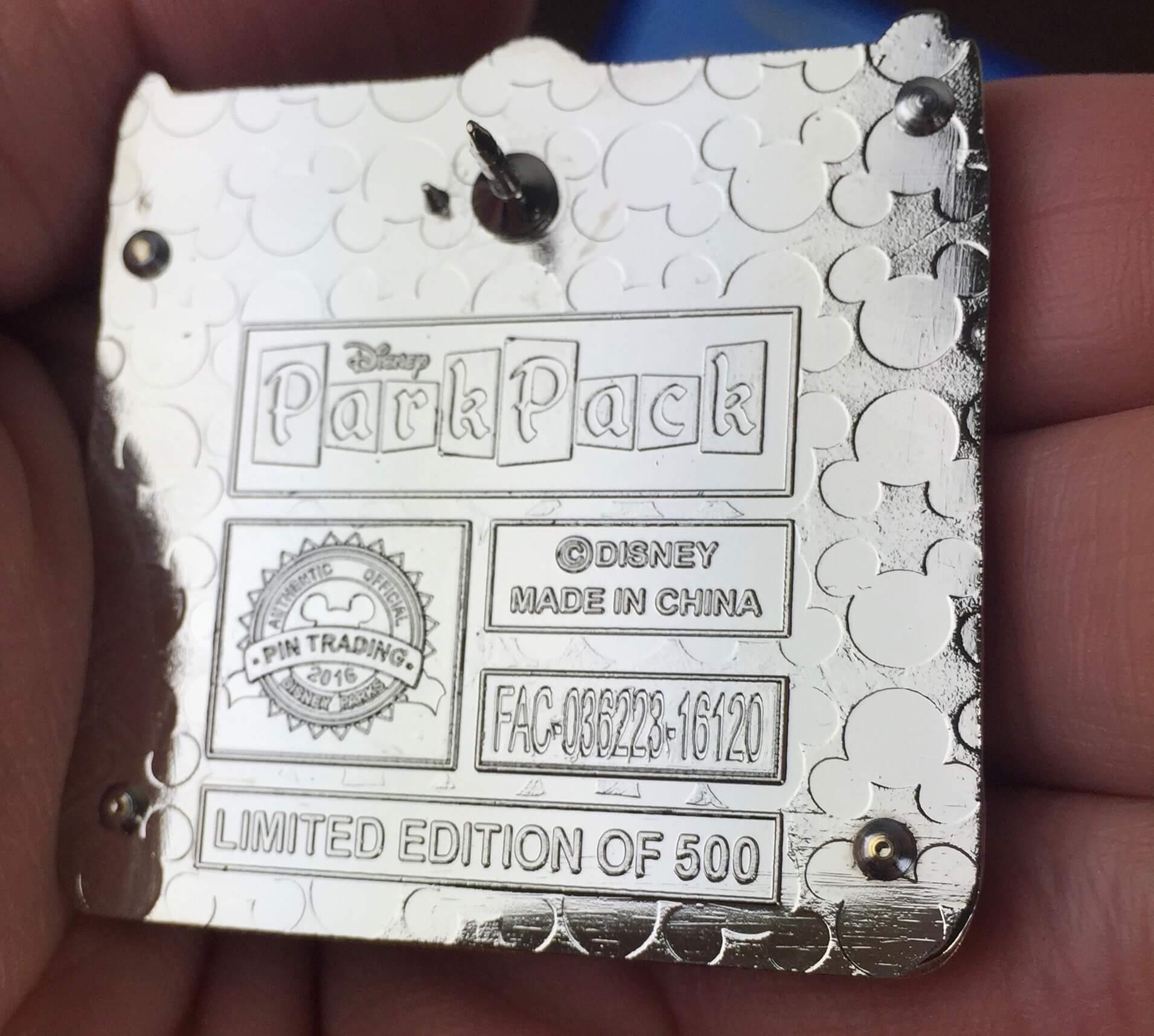 disney park pack pin trading july 2016 IMG_4014