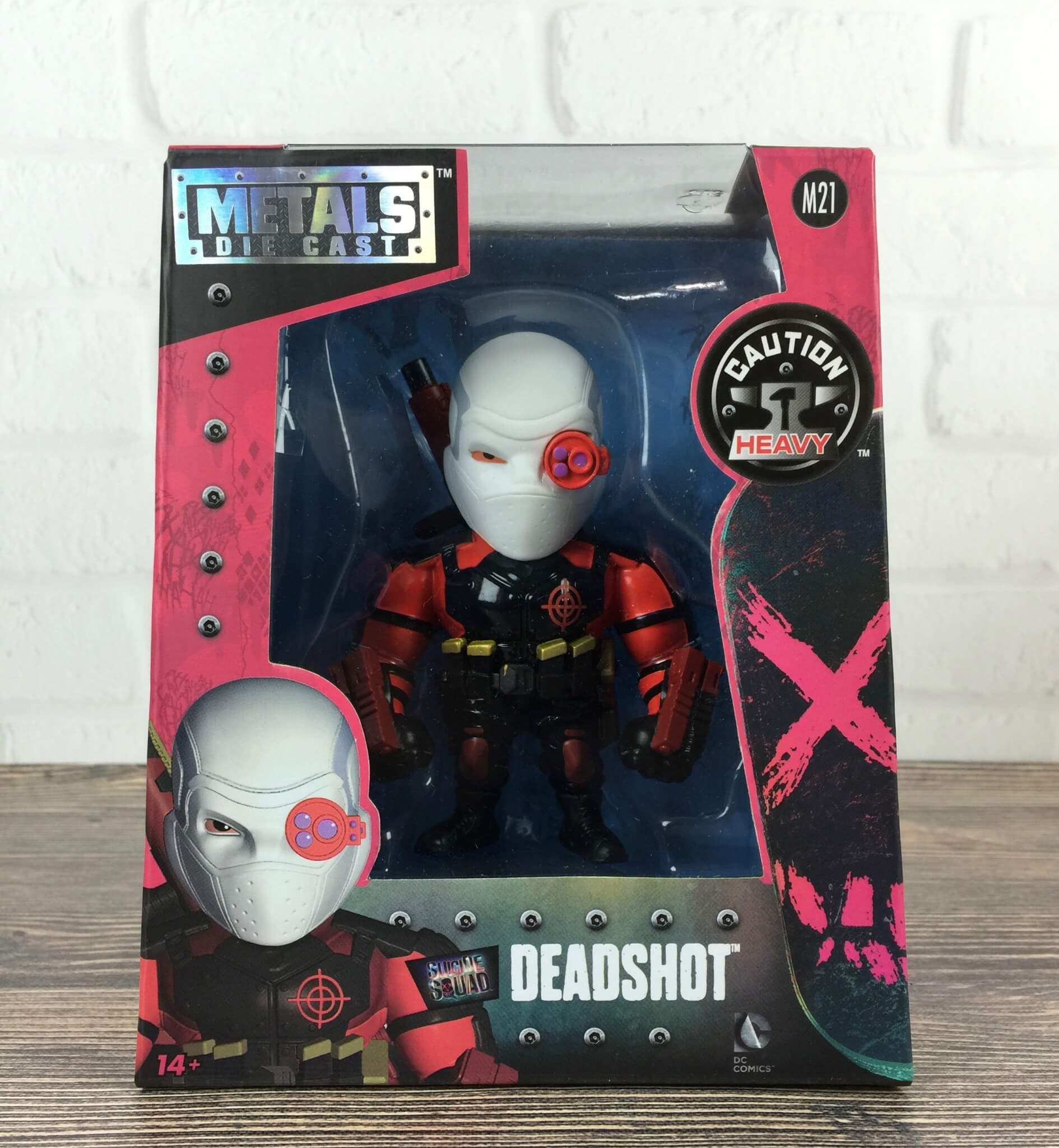 Loot Crate DX August 2016 (9)