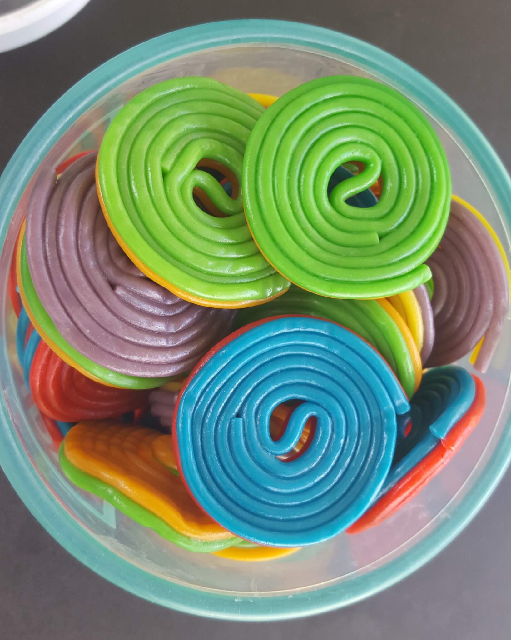 August 2016 Candy Club Subscription Box Review + 50% Off Coupon