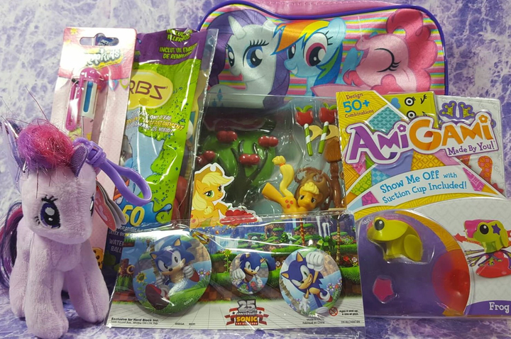 NerdBlockJrGirls - Aug2016_everything