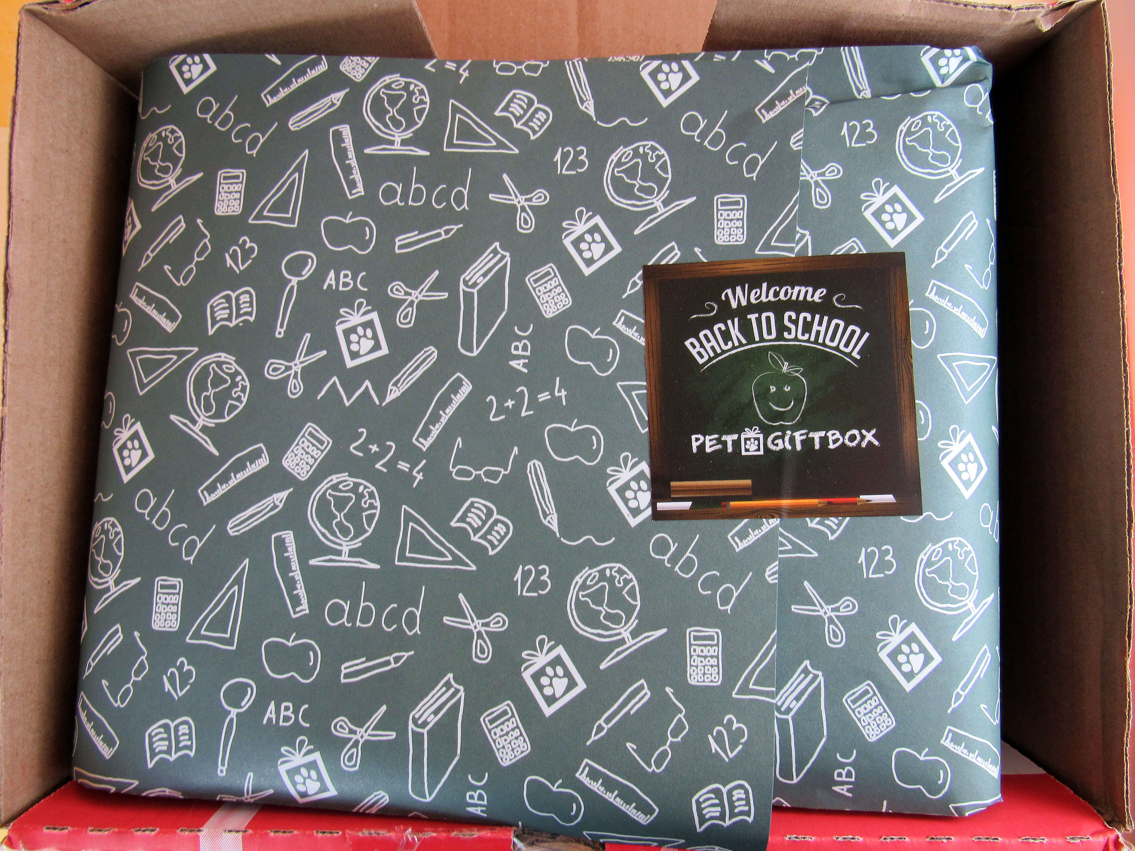September 2016 PetGiftBox Dog Subscription Box Review + 50% Off Coupon