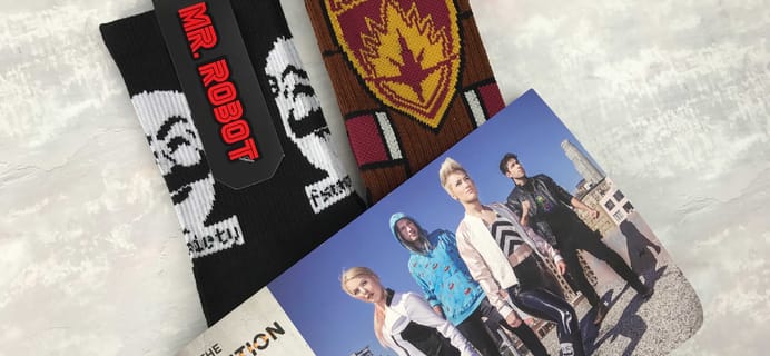 Loot Socks by Loot Crate December 2016 Subscription Box Review & Coupon
