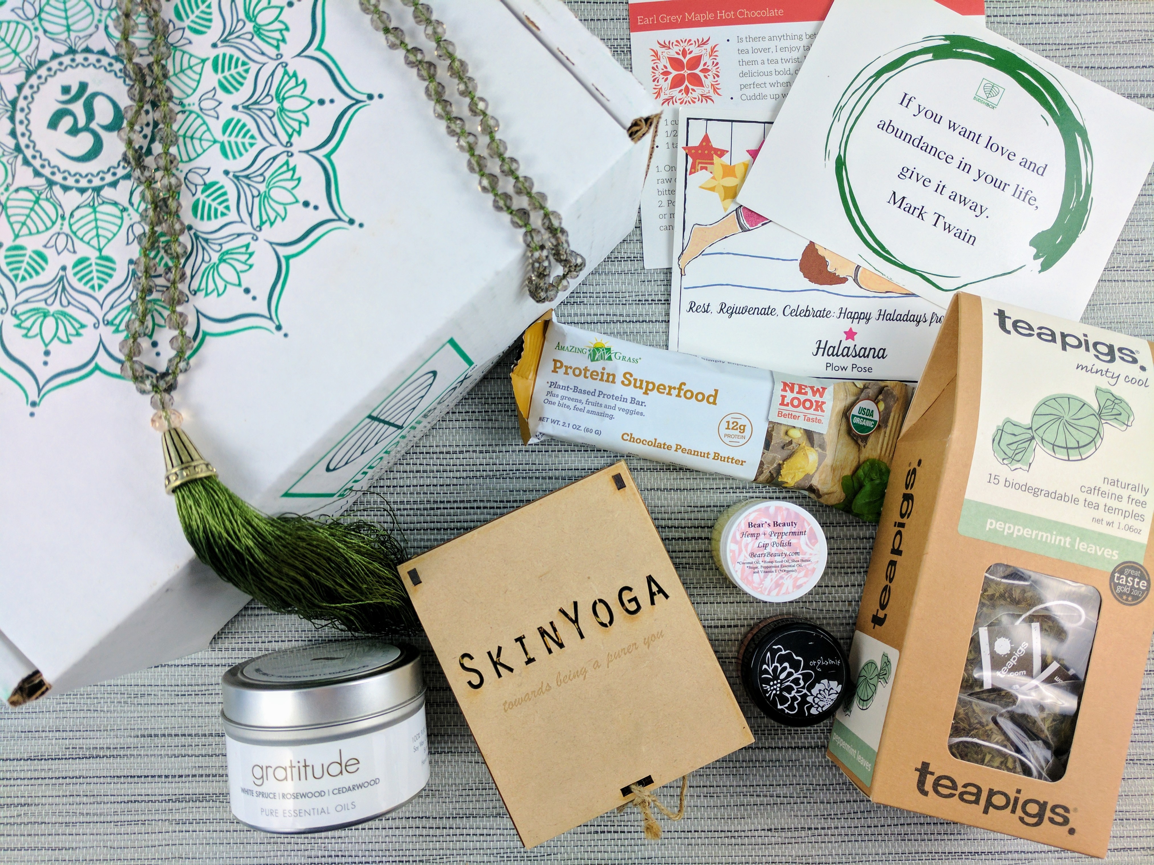 BuddhiBox Yoga Subscription Box Review + Coupon – December 2016