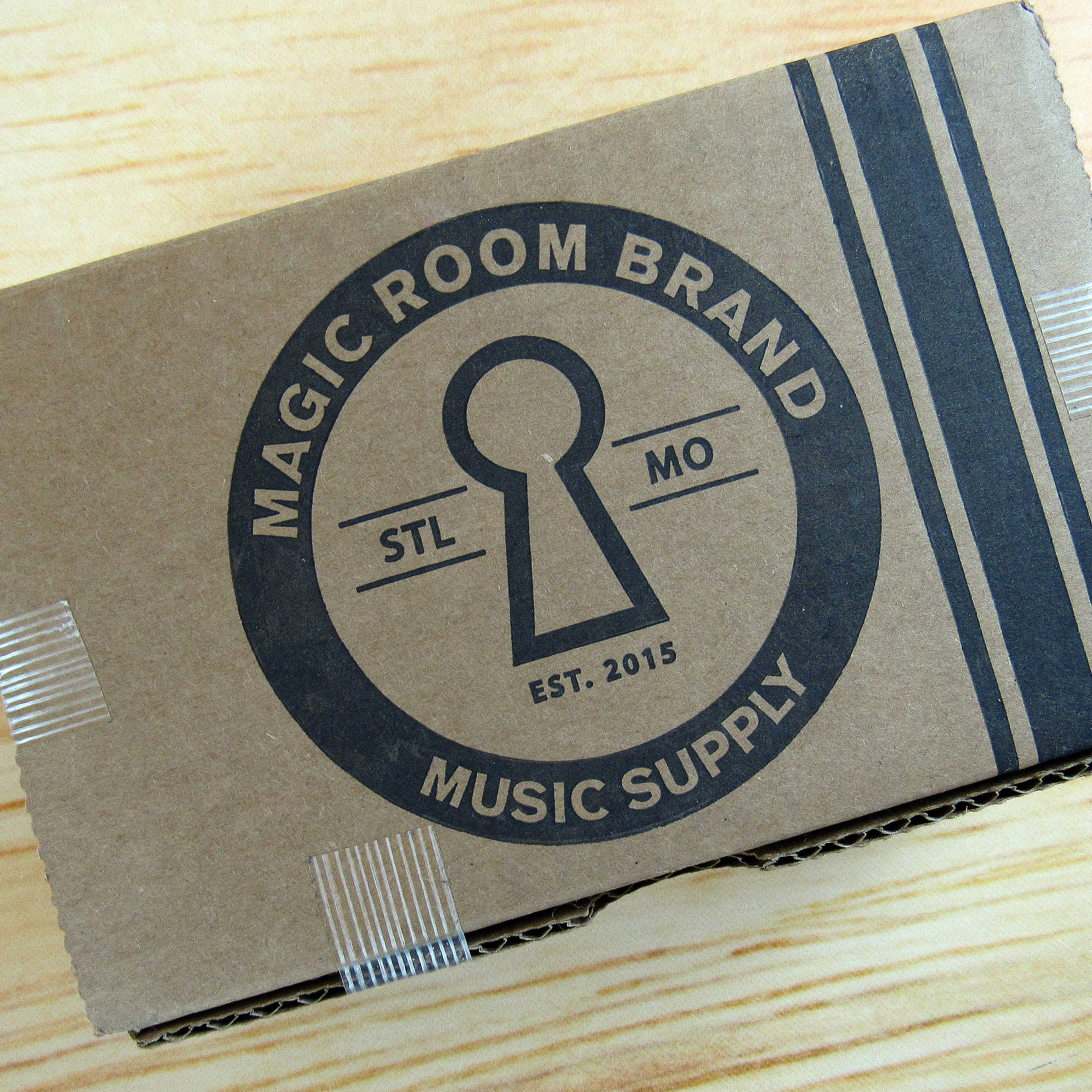 Magic Room Brand Music Supply December 2016 Subscription Box Review + Coupon – Guitar Picks