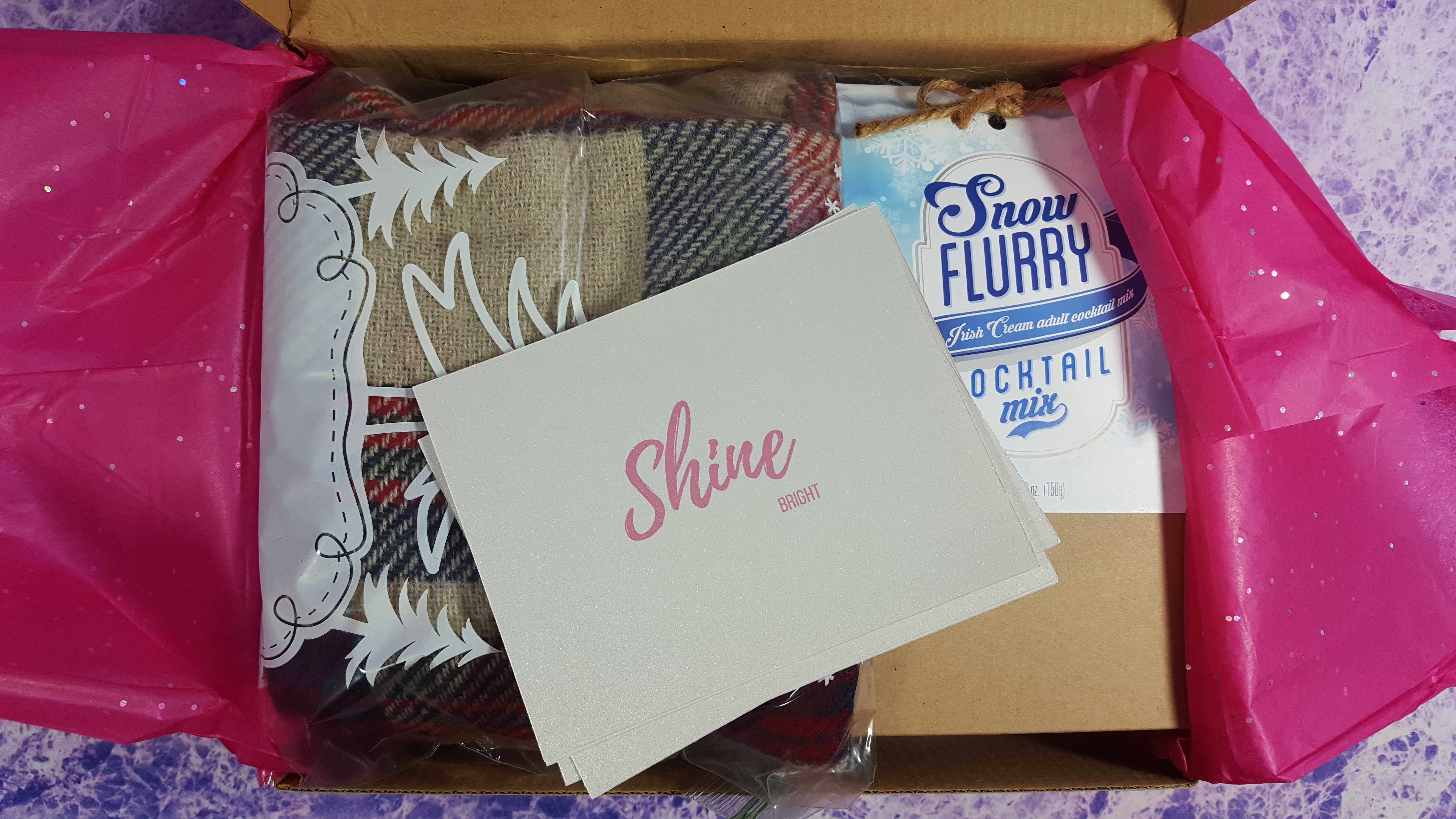 sherobox_holiday2016_firstlook