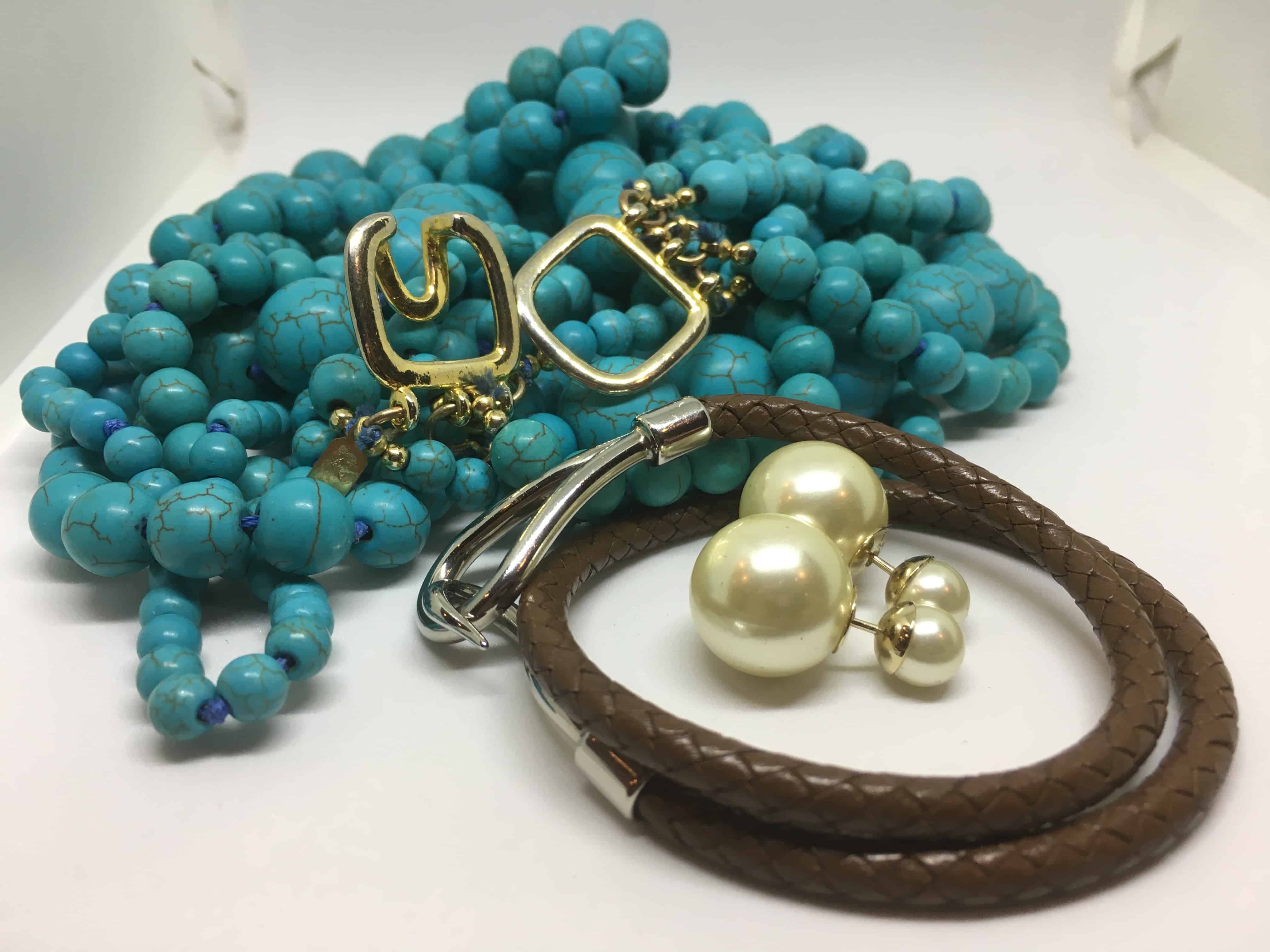 Switch Designer Jewelry Rental Subscription Box Review + Coupon – December 2017