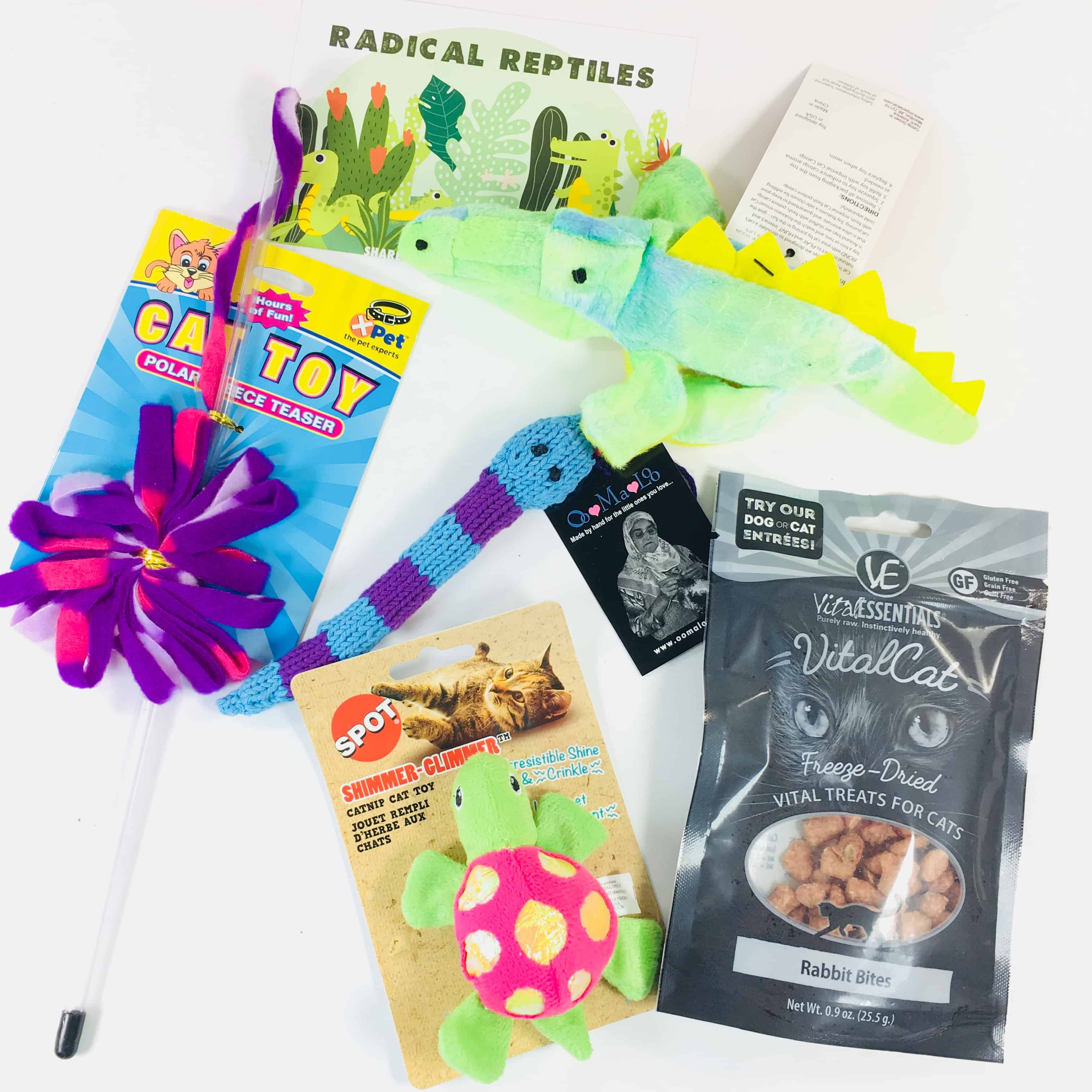 PetGiftBox April 2018 Cat Subscription Box Review + 50% Off Coupon