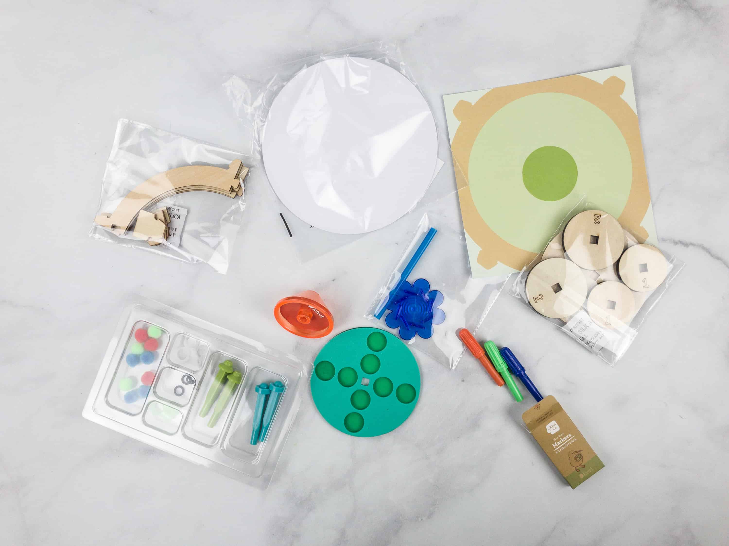 Kiwi Crate Review & Coupon – Spinning Science