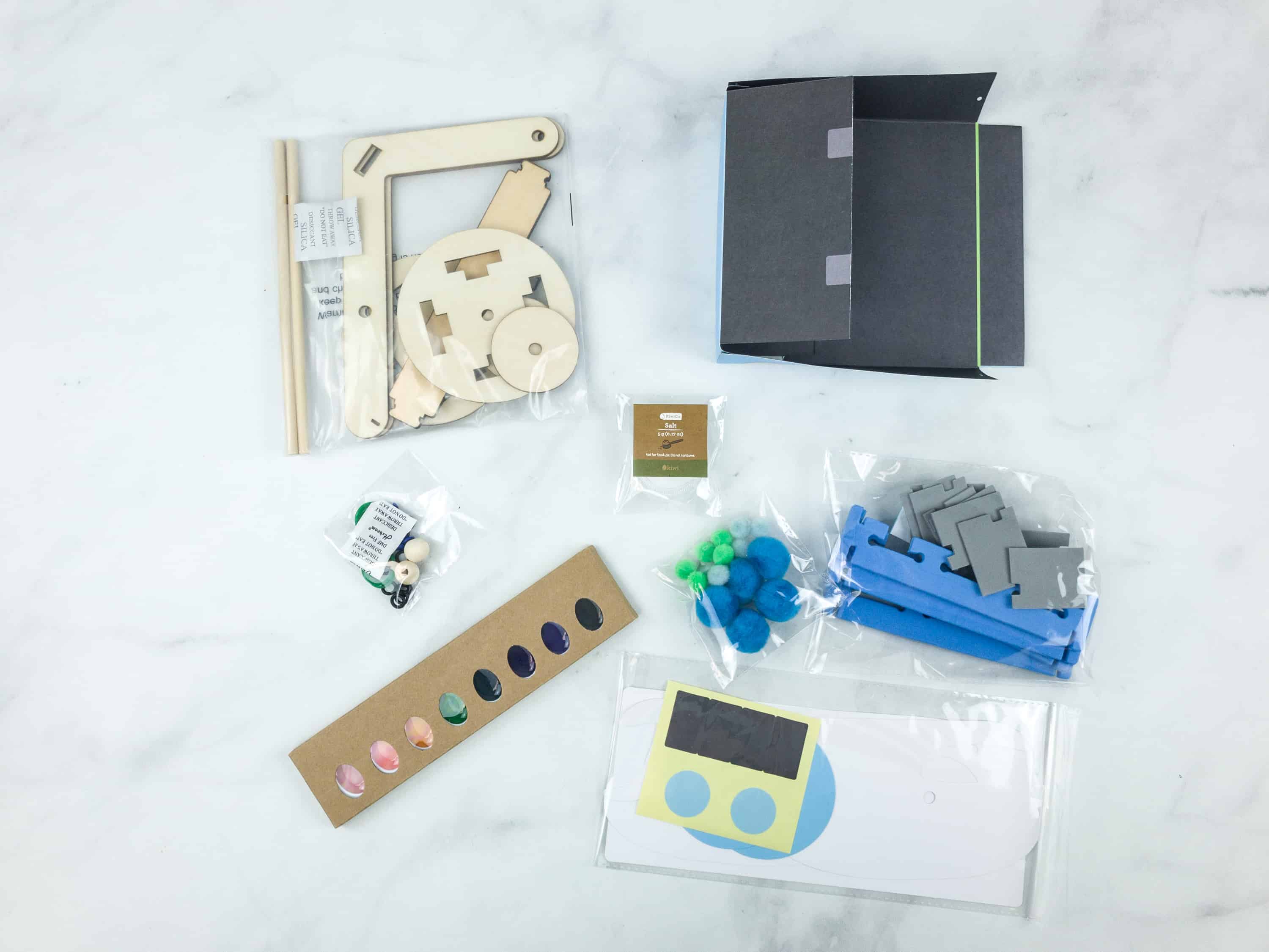 Kiwi Crate Review & Coupon – Mechanical Sweeper