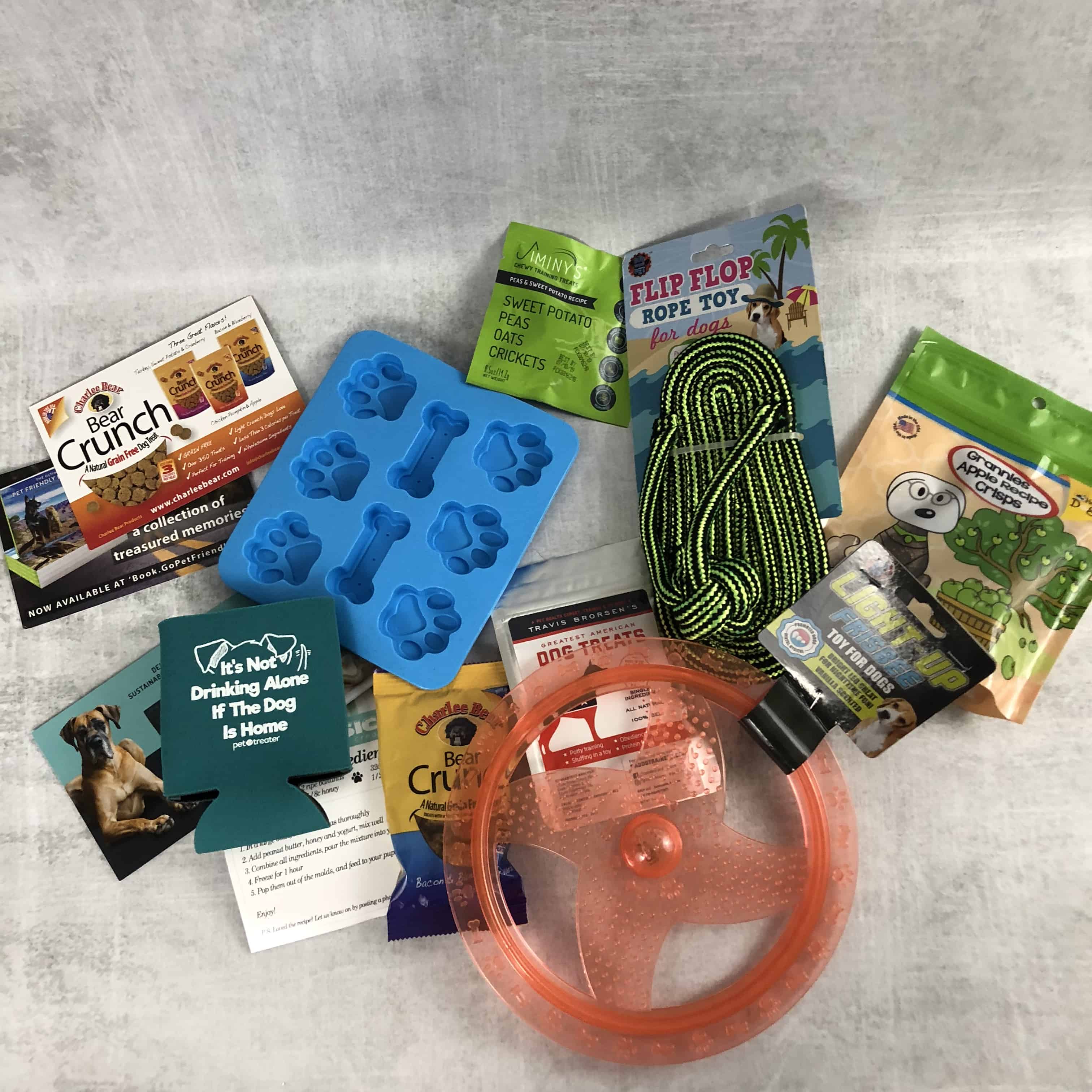 Pet Treater Deluxe Dog Pack Subscription Box Review + Coupon – August 2018