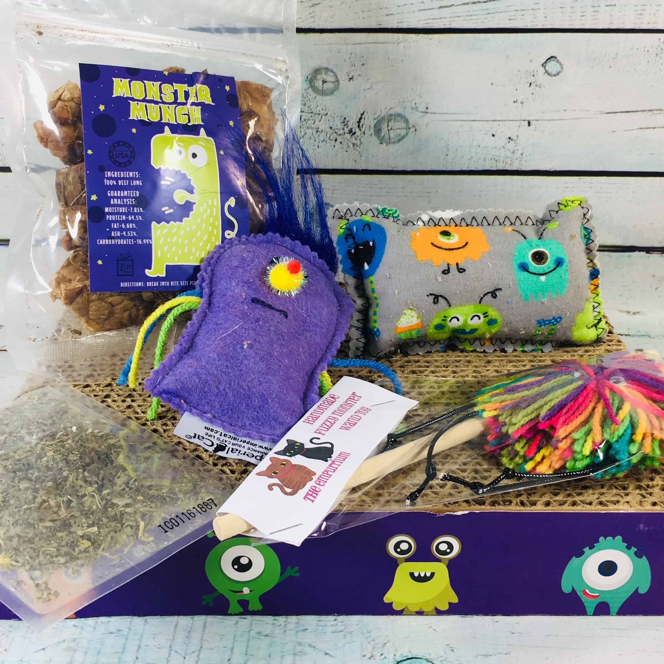 PetGiftBox Cat October 2018 Subscription Box Review + 50% Off Coupon