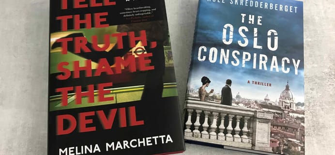 BookCase Club October 2018 Subscription Box Review + 50% Off Coupon – Mystery