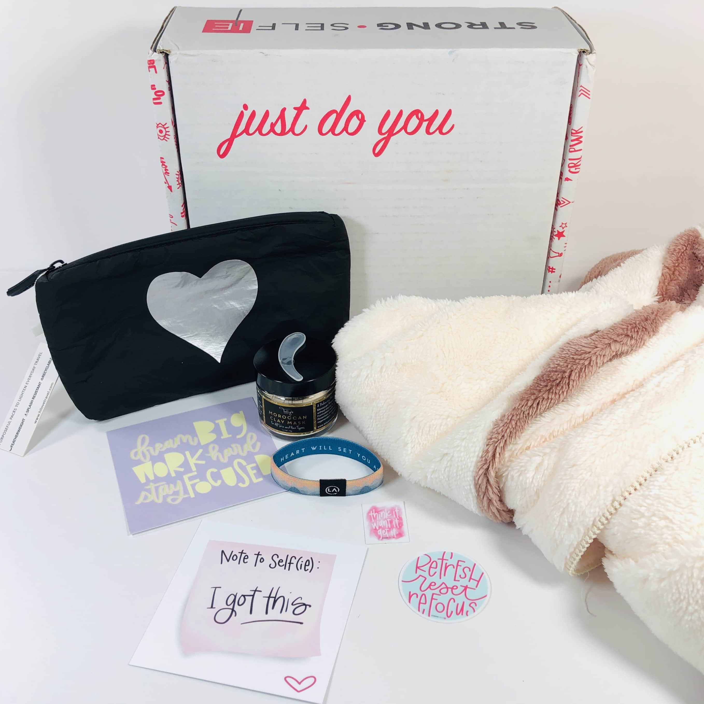 STRONG selfie Subscription Box Review – Fall 2019 BURST Box