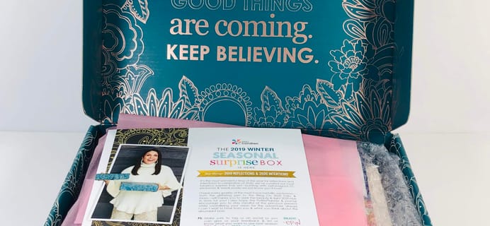 Erin Condren Seasonal Surprise Winter 2019 Box Review