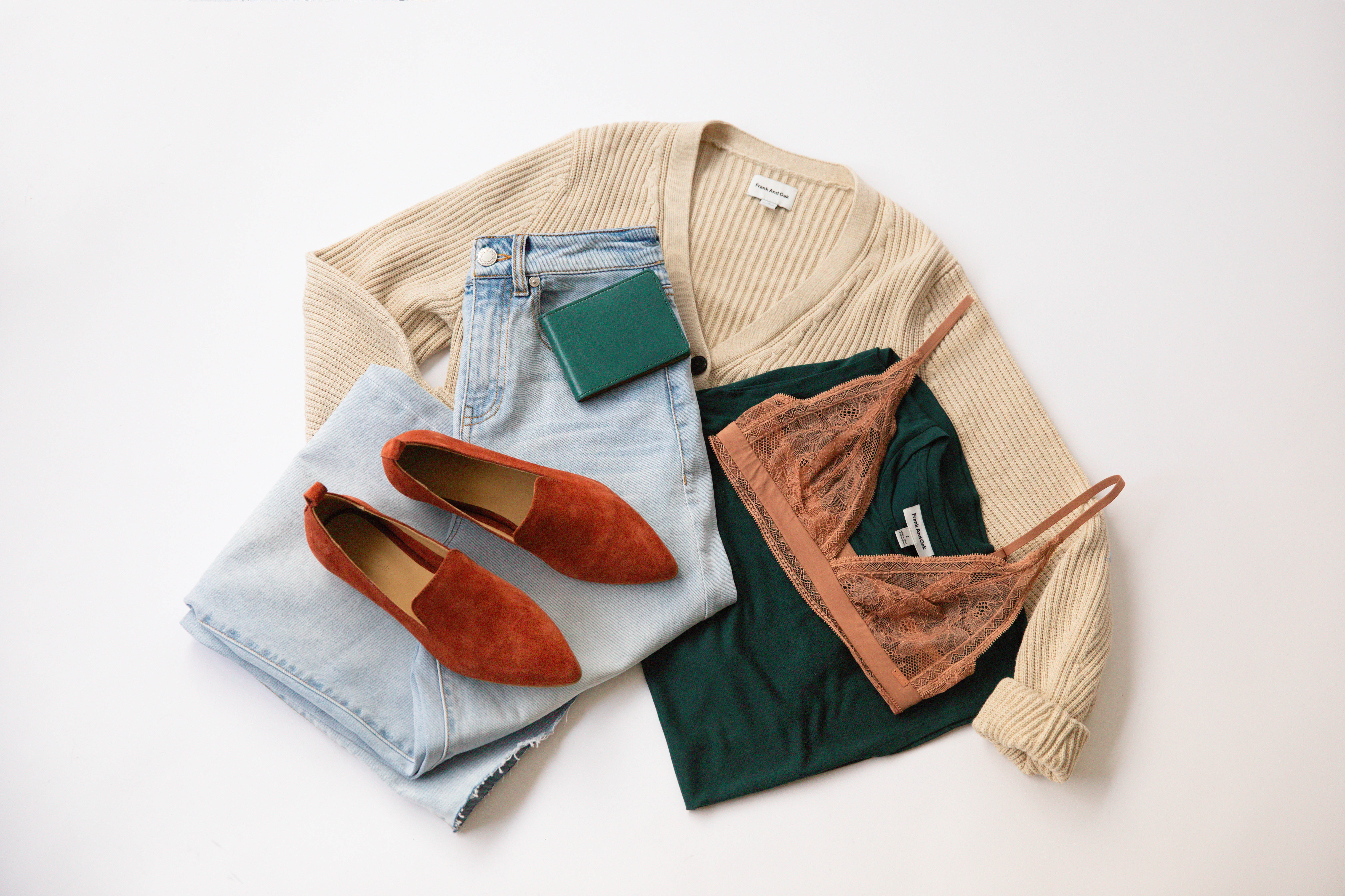 Frank And Oak Holiday Sale: Get FREE Styling Fee + $35 OFF!