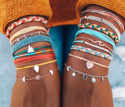 Pura Vida Black Friday Deal: 40% Off Entire Order + Free Shipping!