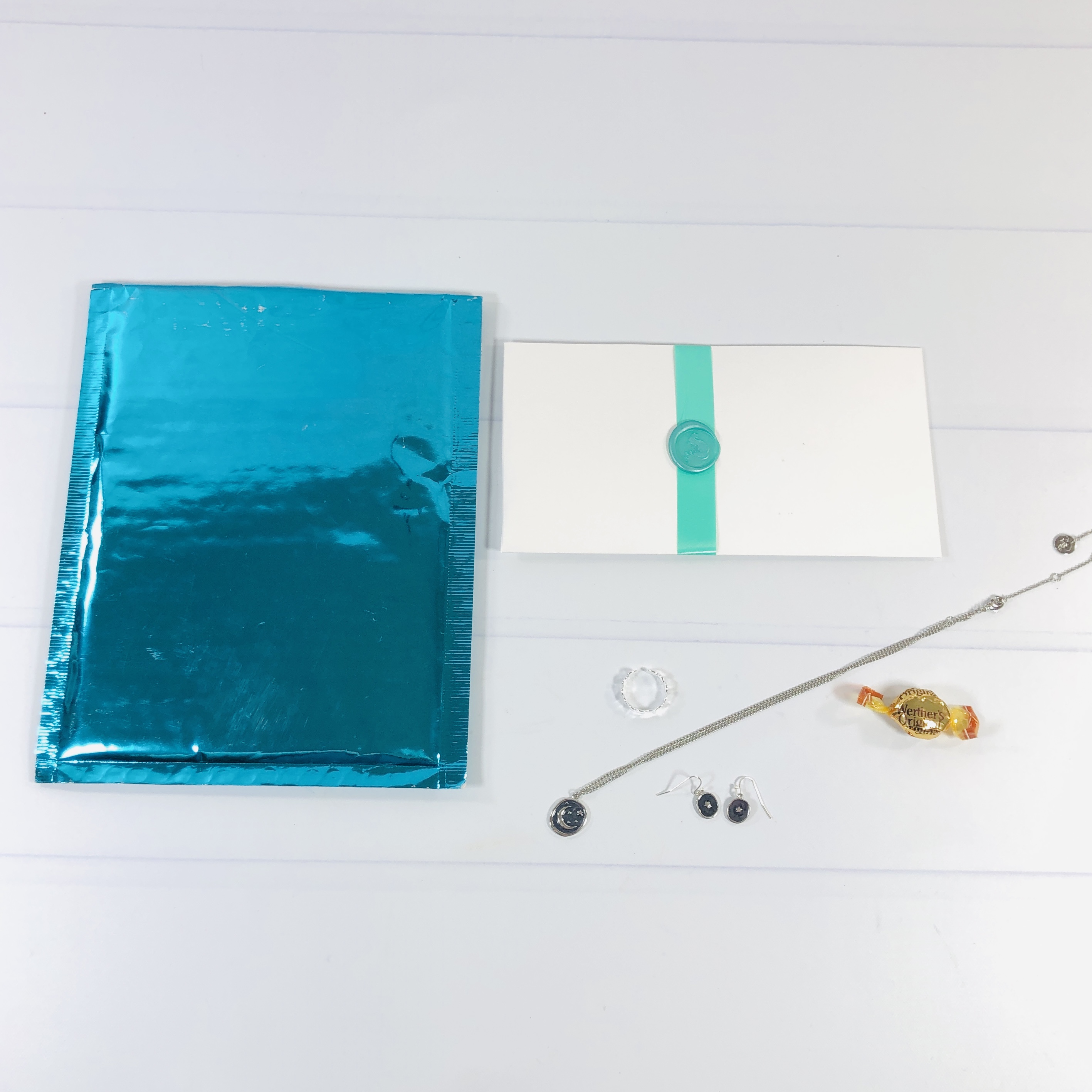 mintMONGOOSE October 2020 Subscription Box Review