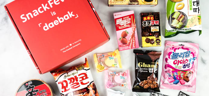 Snack Fever October 2020 Subscription Box Review + Coupon – Deluxe Box!