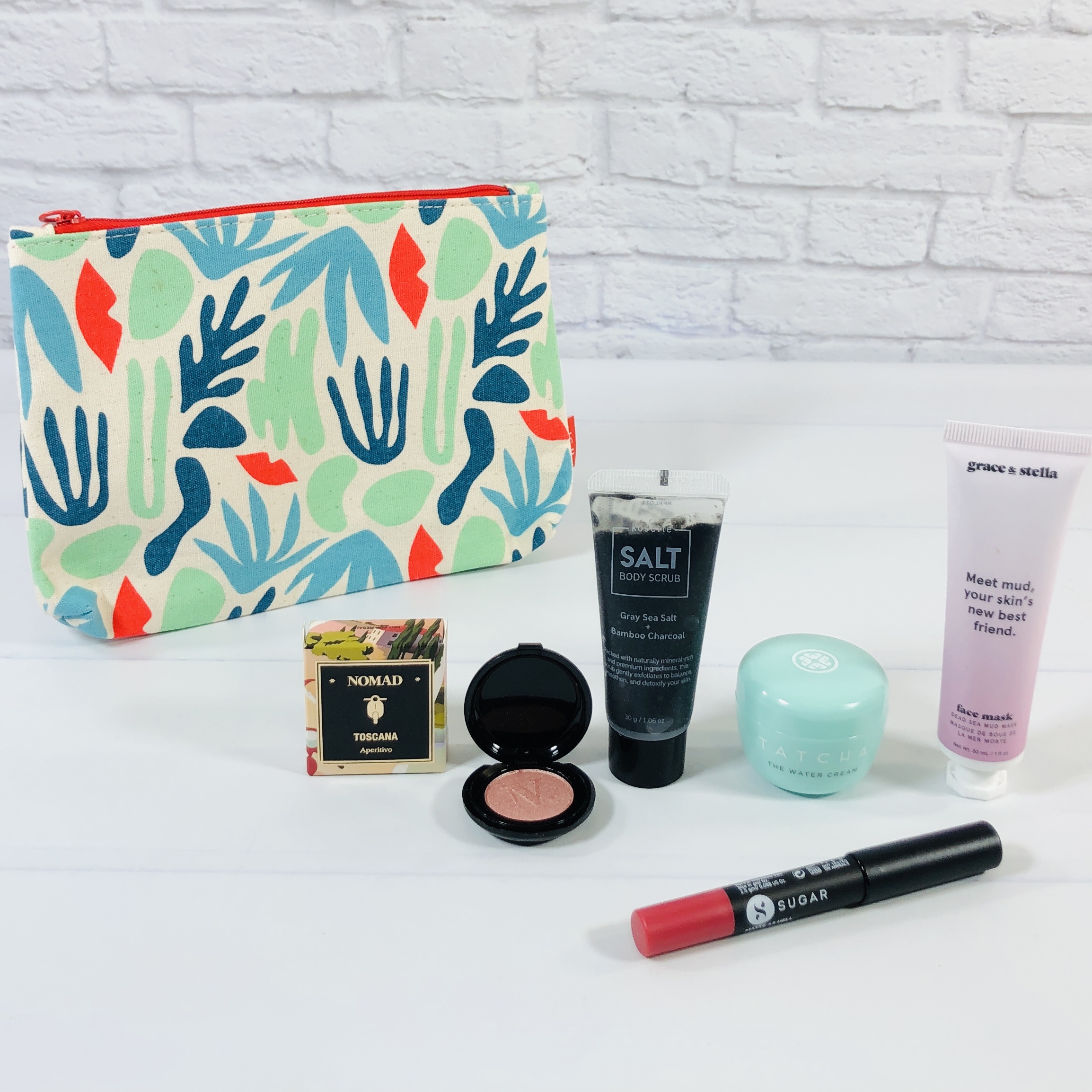 Ipsy Glam Bag April 2021 Review – Classic