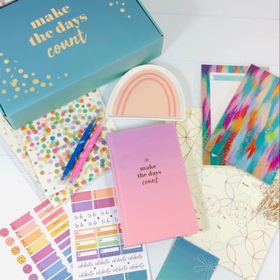 Erin Condren Winter 2021 Seasonal Surprise Box Review