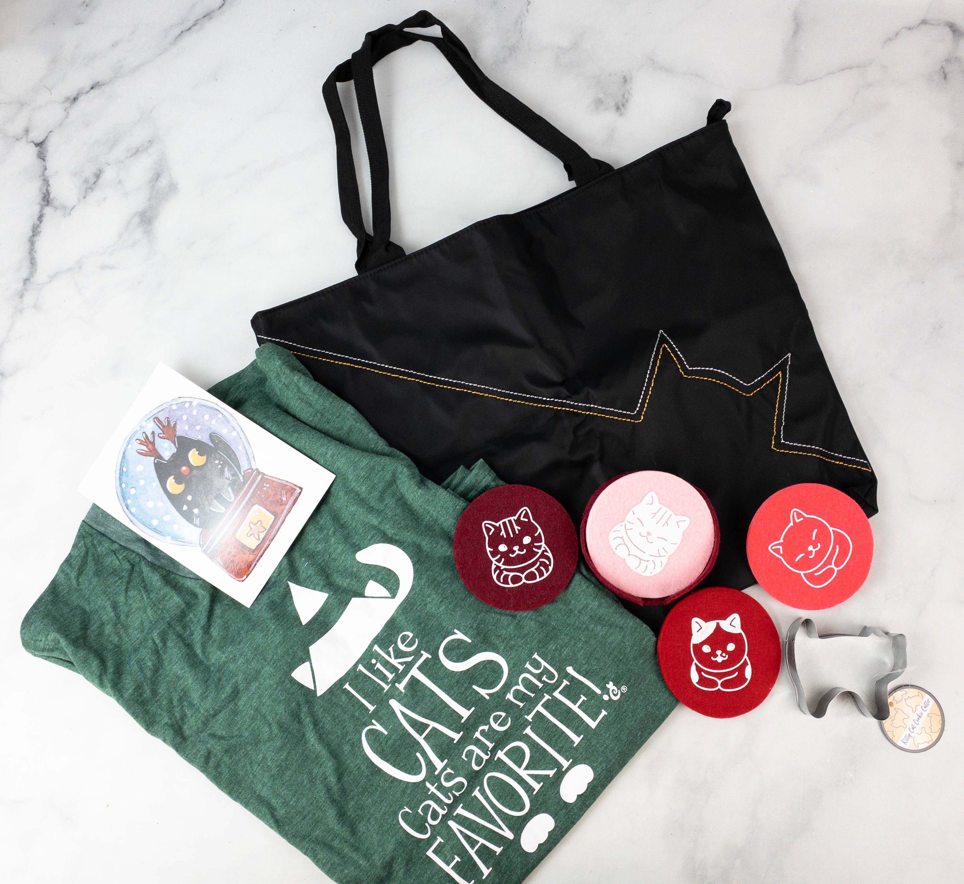 Cat Lady Box December 2021 Subscription Box Review – MEOWY HOLIDAYS BOX!